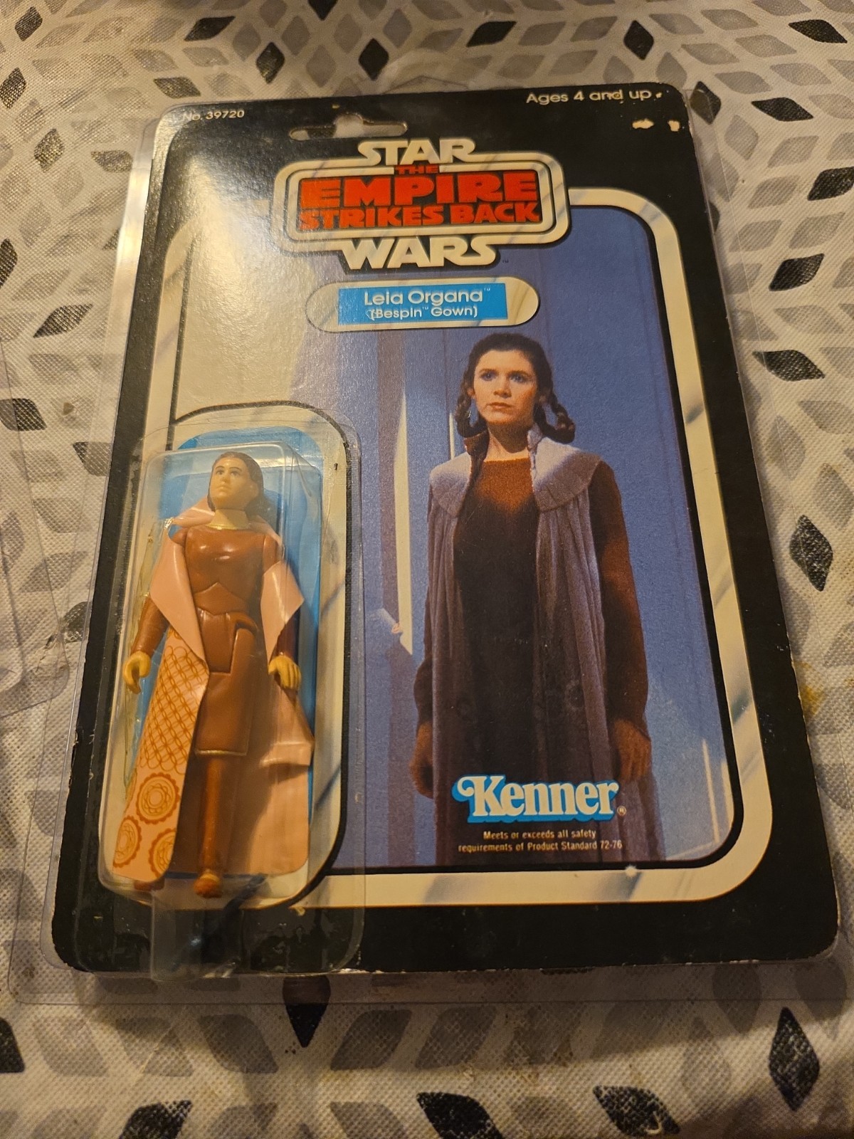 Kenner Star Wars Empire Strikes Back Leia Organa (Bespin Gown) Figure 1980 Kenner Star Wars Empire Strikes Back Leia Organa (Bespin Gown) Figure 1980