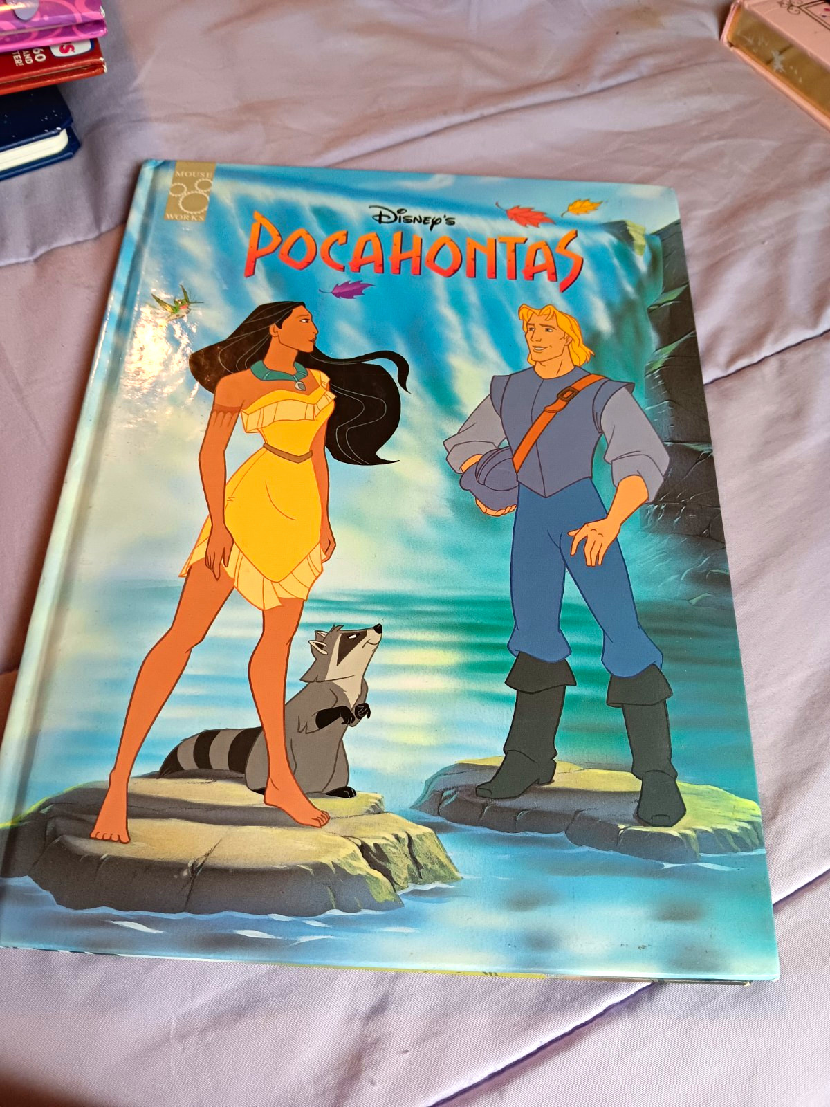 Disney Classic Series Pocahontas Hardcover Book (Disney Franchise) Disney Classic Series Pocahontas Hardcover Book (Disney Franchise)