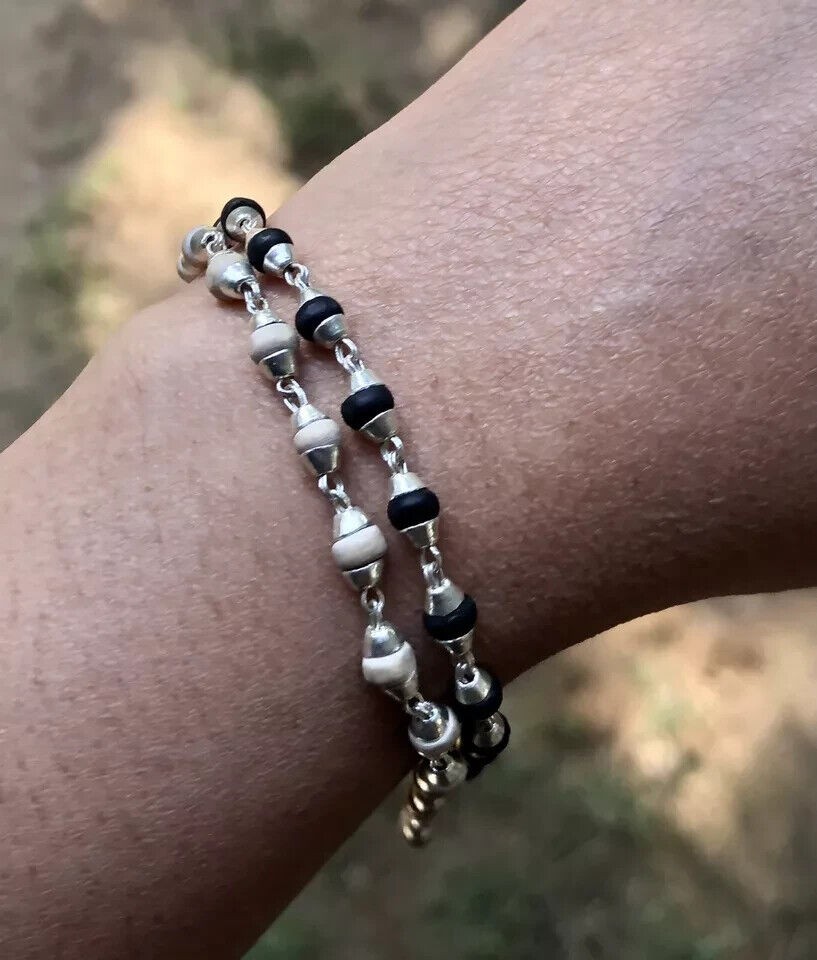 Black + White TULSI TULASI Bracelet, 999 pure Silver Caps 8-8.5 inch 6.25 gm Black + White TULSI TULASI Bracelet, 999 pure Silver Caps 8-8.5 inch 6.25 gm