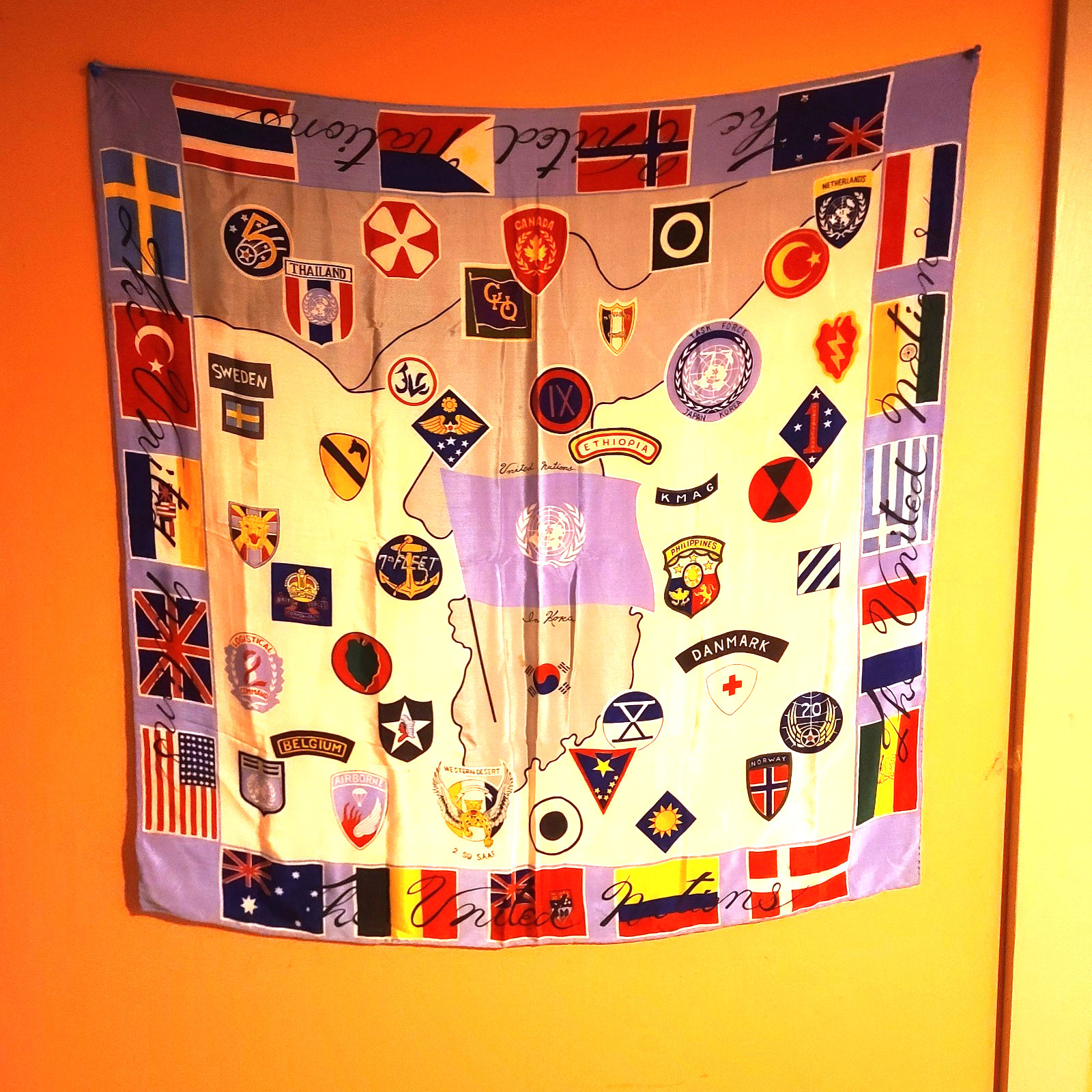 Vtg United Nations Of Korea 34x34” Silk Souvenir Scarf From 50’s Korean War, EUC