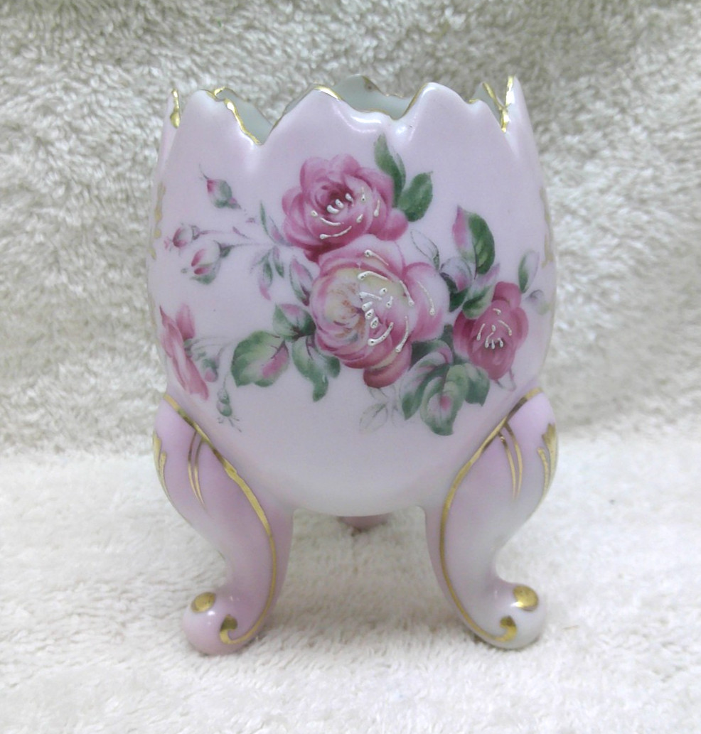 Pink Egg Vase with Pink Roses