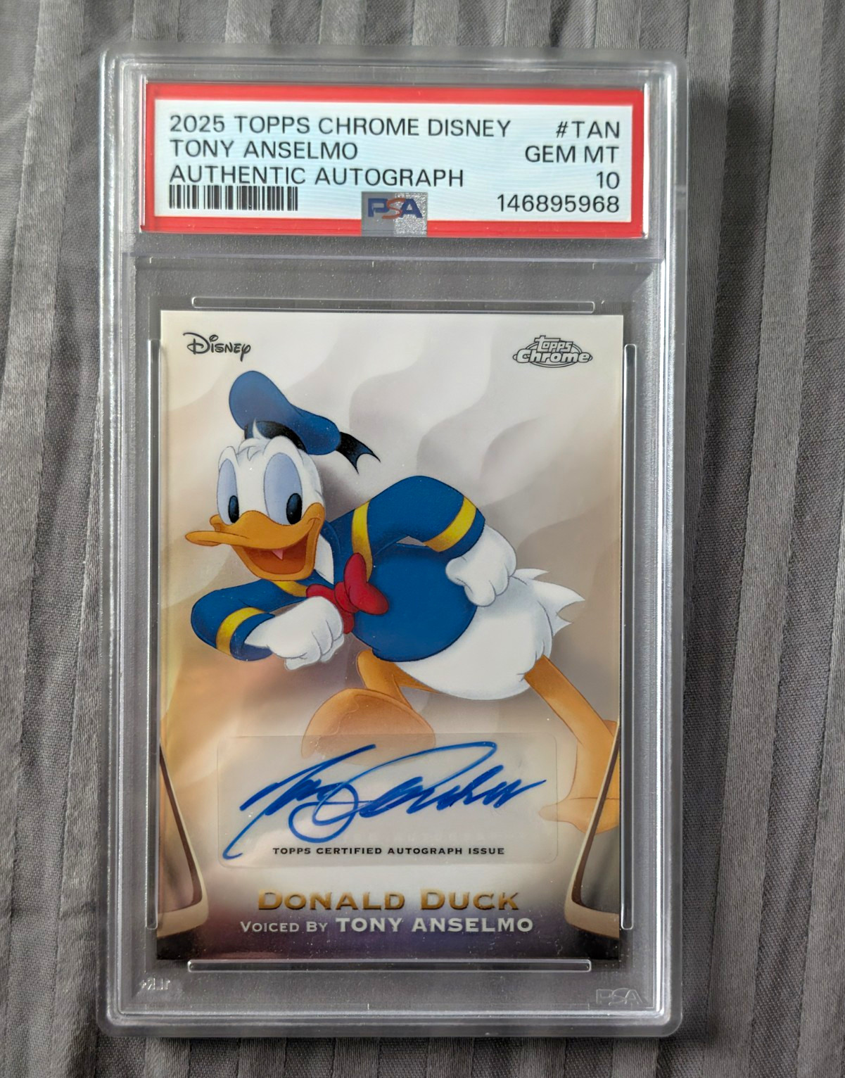 2025 Topps Disney Chrome AA-TAN Donald Duck Base Auto PSA 10