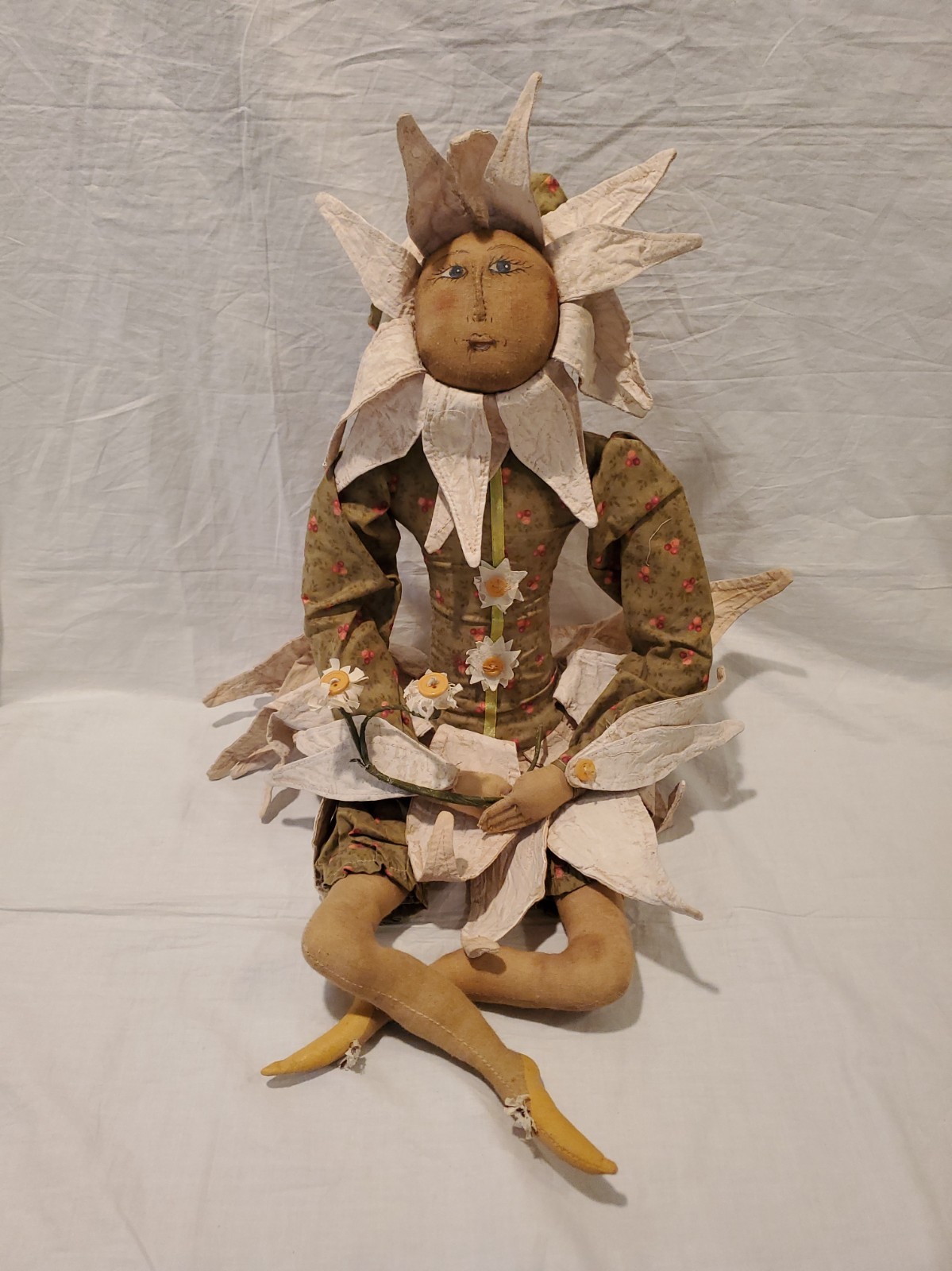 Joe Spencer Gathered Traditions Daisy Flower Doll