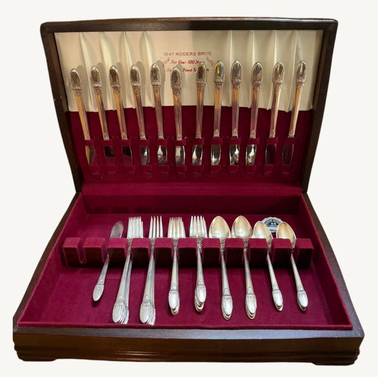 Vintage 1847 Rogers Bros First Love Silverplate Flatware 50 Pc Set Wood Chest Vintage 1847 Rogers Bros First Love Silverplate Flatware 50 Pc Set Wood Chest