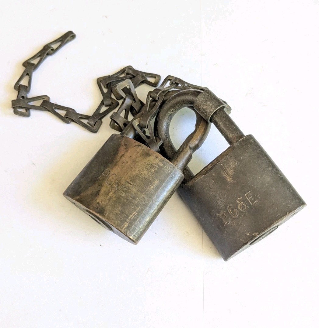 2 Vintage PG&E Brass PACIFIC GAS & ELECTRIC locks No Key, PGE LOGO Hercules 