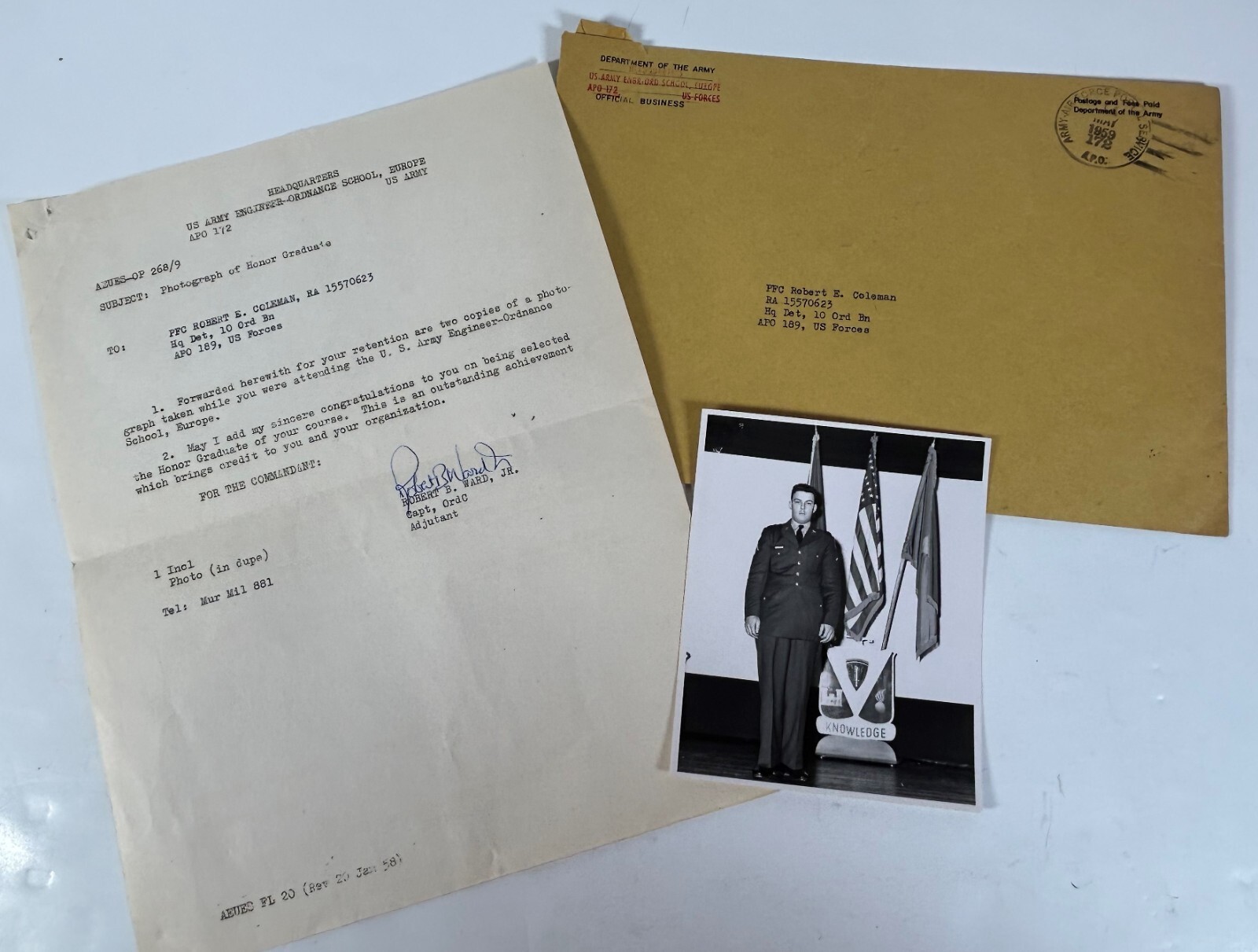 Photo 1959 US Army Honor Graduate Robert Coleman Engineer Ordinance School [287]