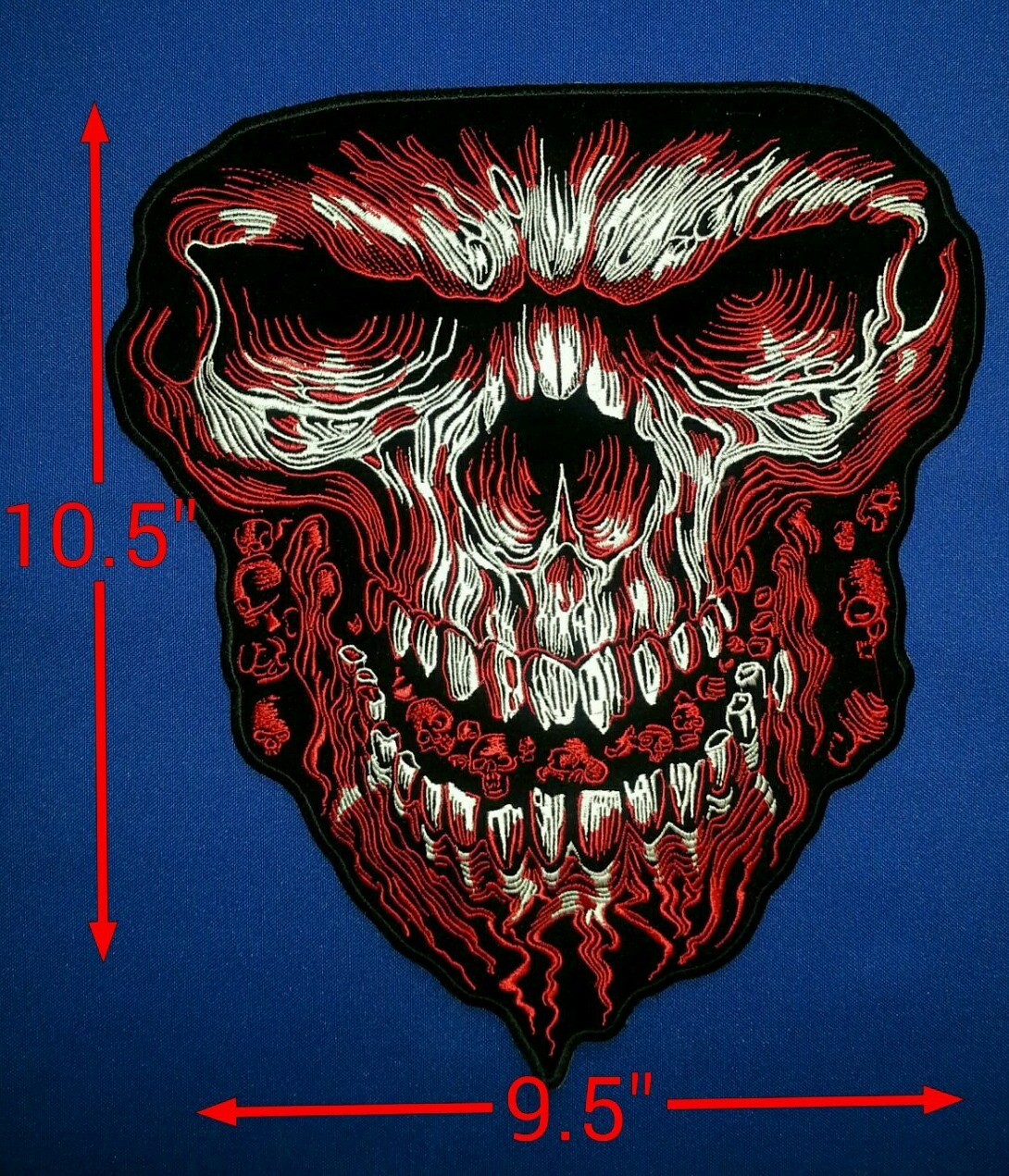  Giant Skull \