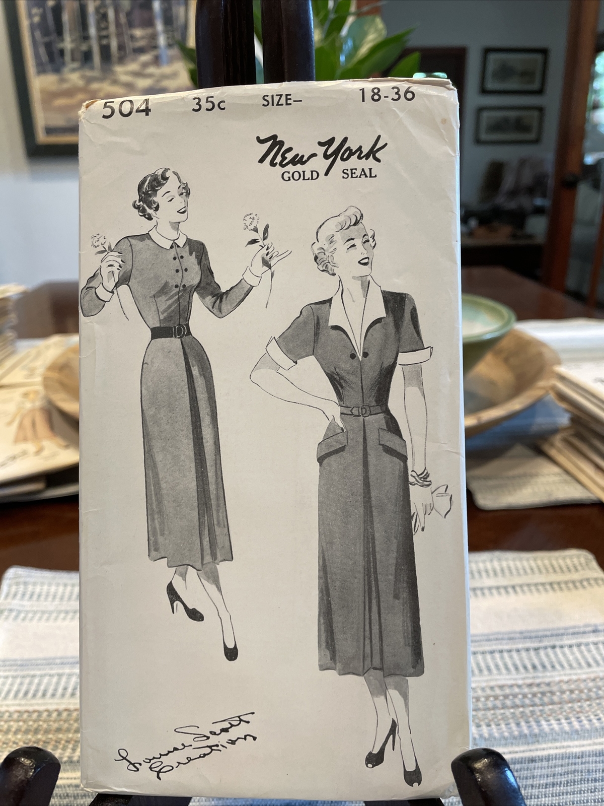 Vintage 1940’s 50’s New York gold seal Dress Pattern w great collar 18-36