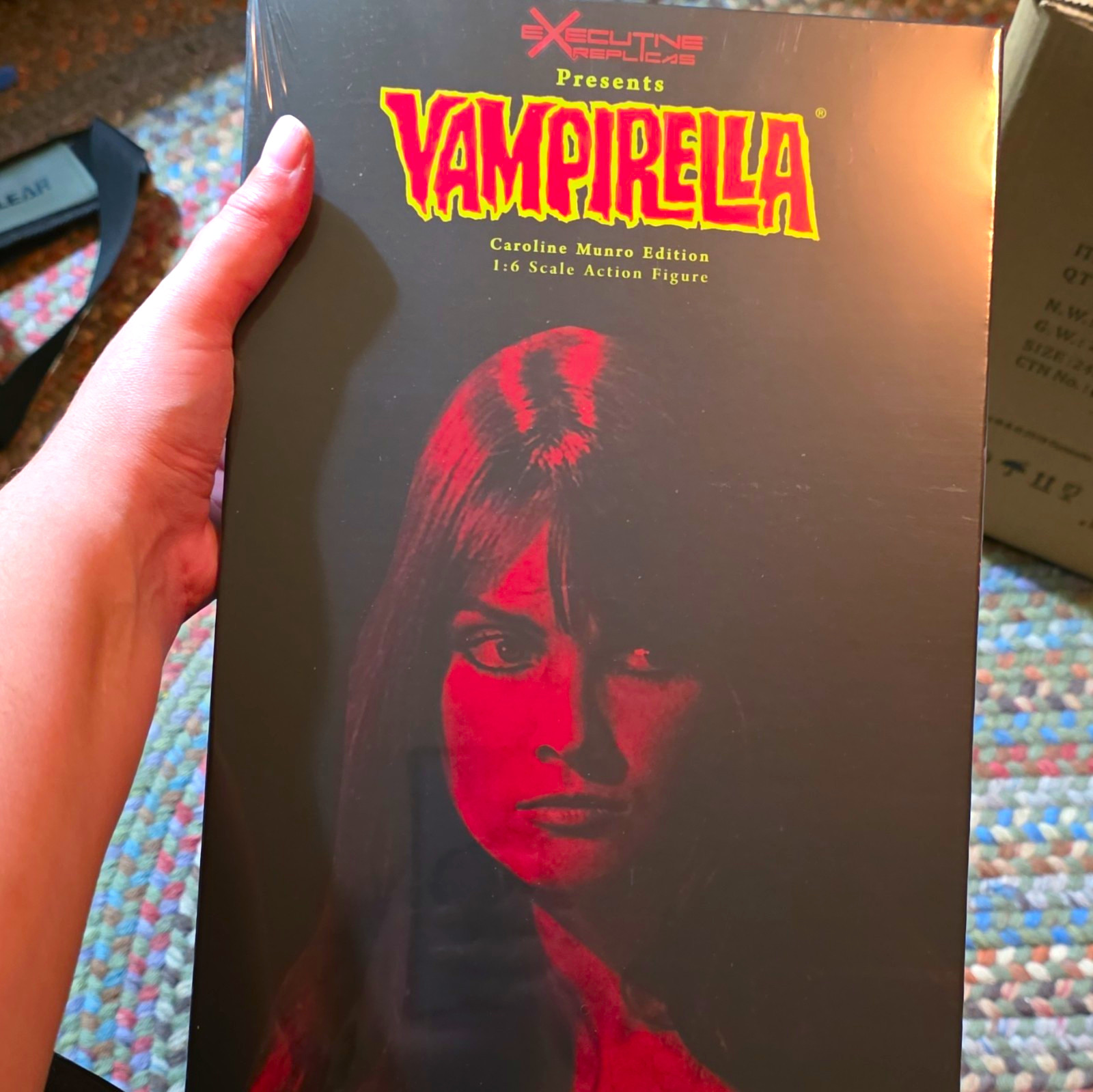 Vampirella 1:6 Scale 50th Anniversary Caroline Munroe Resin Statue Figure SEALED Vampirella 1:6 Scale 50th Anniversary Caroline Munroe Resin Statue Figure SEALED