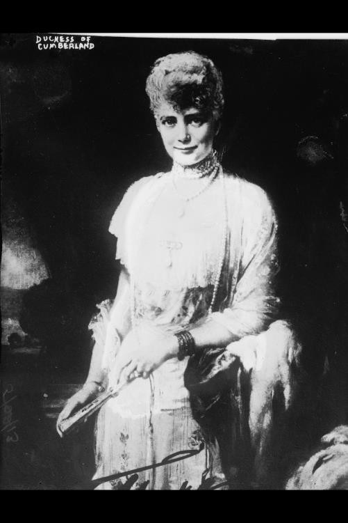 Photo:Duchess of Cumberland Portrait 1910s Society Woman Edwardian Era