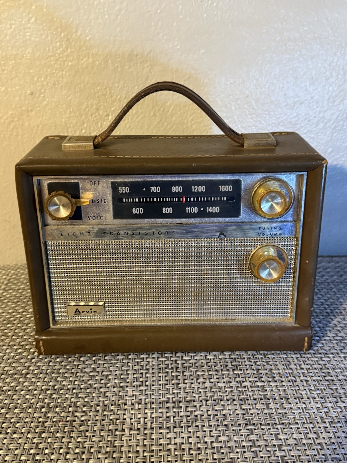 VTG 1962 Arvin 61R58 Chestnut Eight Transistor Radio for parts/repair