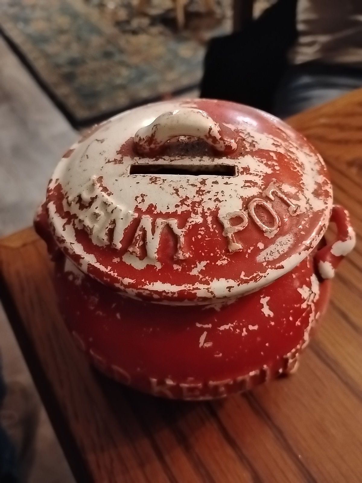 Red Kettle Penny Pot Ceramic Bank