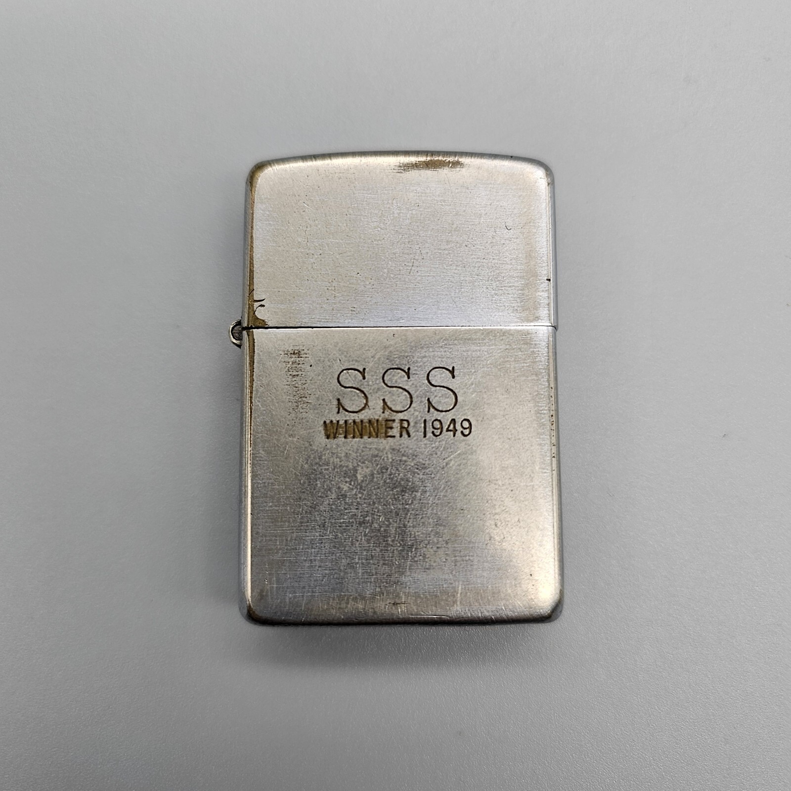 1940\'s Zippo Lighter 3 Barrel Hinge 16 holes SSS Winner 1949