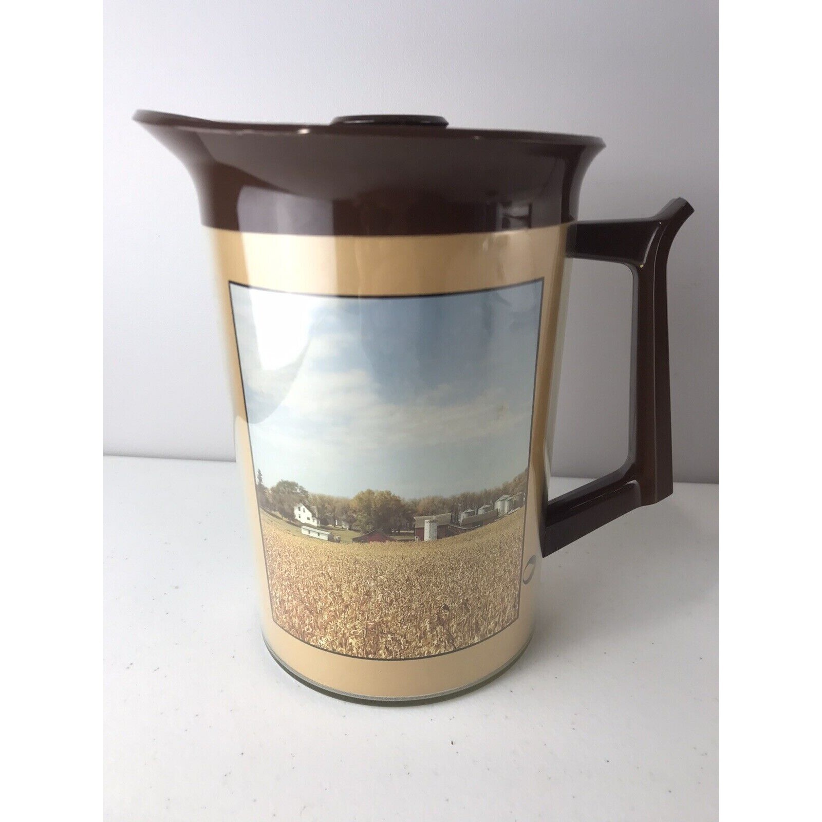 Vintage Thermo Serv Insulated Pitcher Cargill Seed Farm Scene Vintage Thermo Serv Insulated Pitcher Cargill Seed Farm Scene