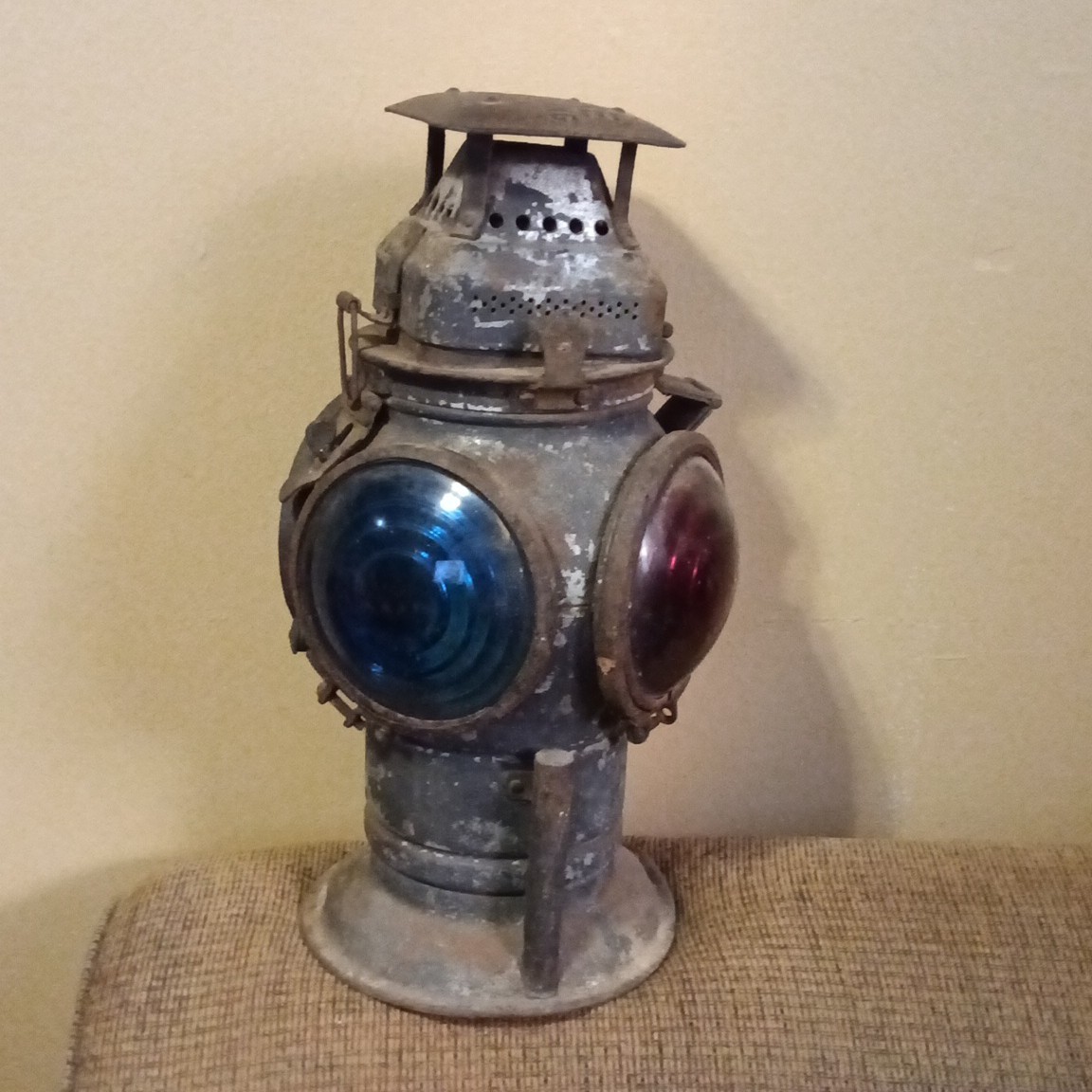 Vintage CHICAGO Adlake - Non-Sweating Railroad Switch Lamp Train Red Blue 4 Lens