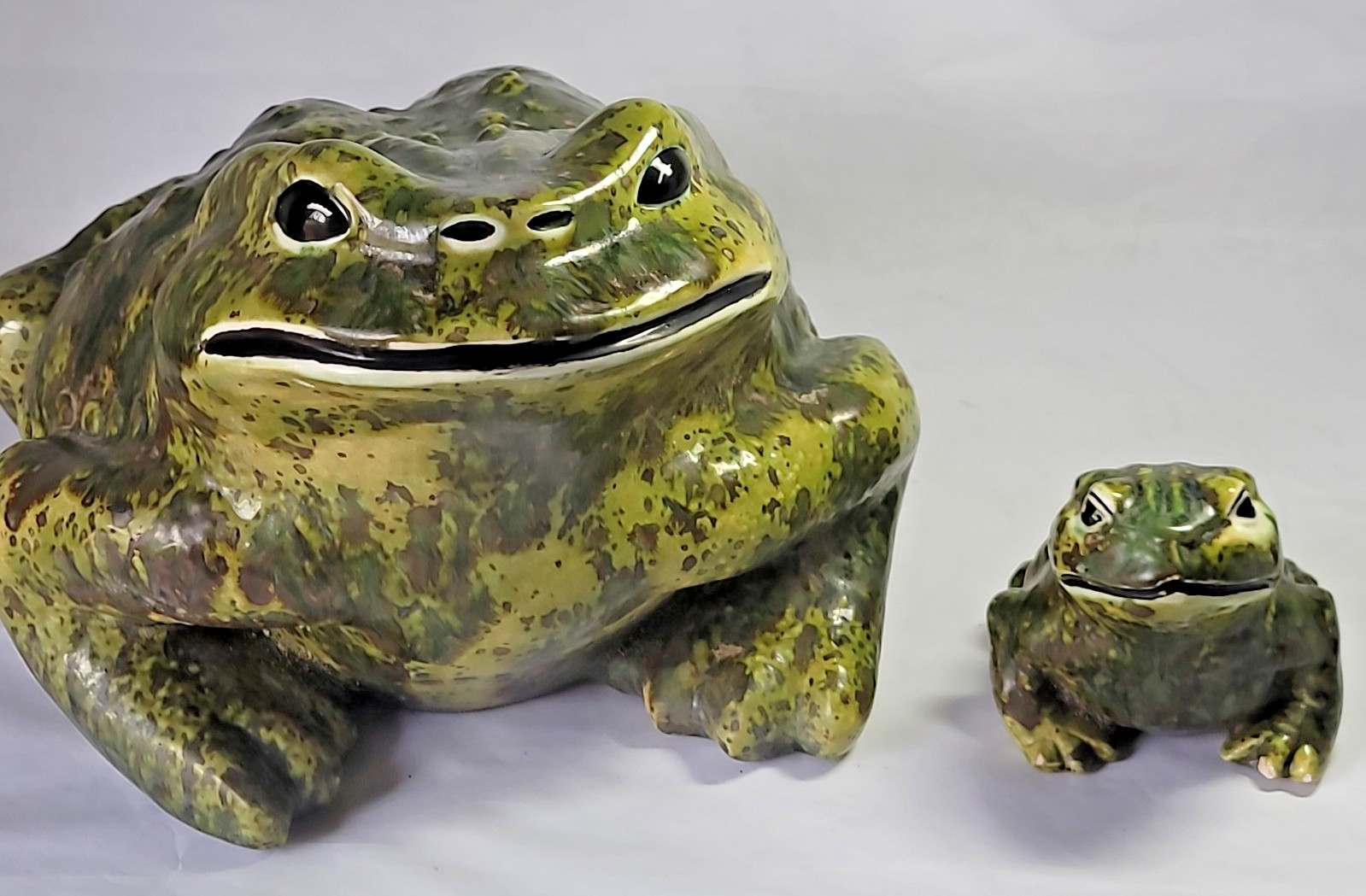 2 MCM Vtg Arnels EUC Large XL Ceramic Frog &Baby Toad Garden Decor Green Statue 2 MCM Vtg Arnels EUC Large XL Ceramic Frog &Baby Toad Garden Decor Green Statue