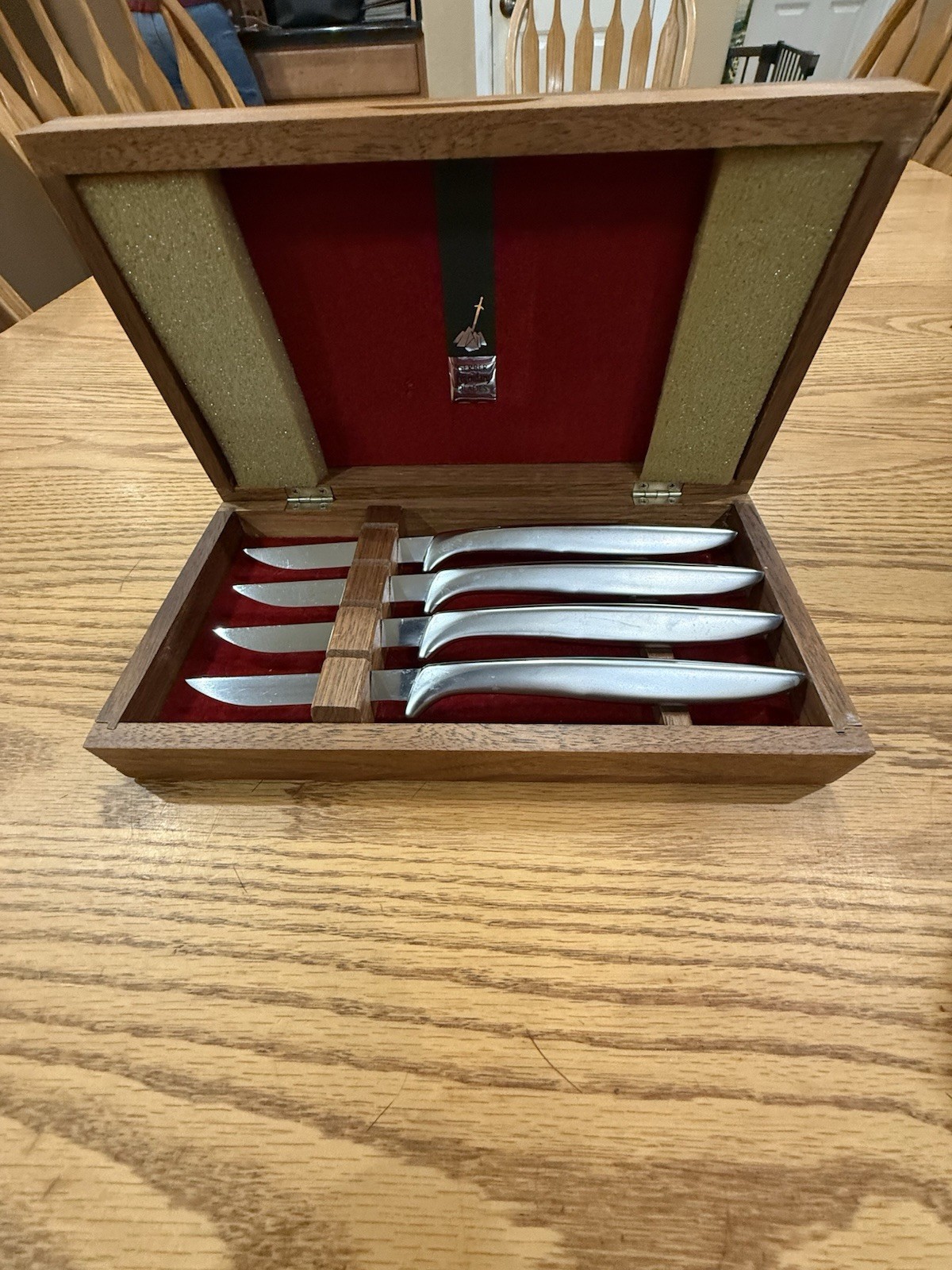 Vintage Gerber Miming Legendary Blades-Steak Knives-Set of 4-Original Walnut Box