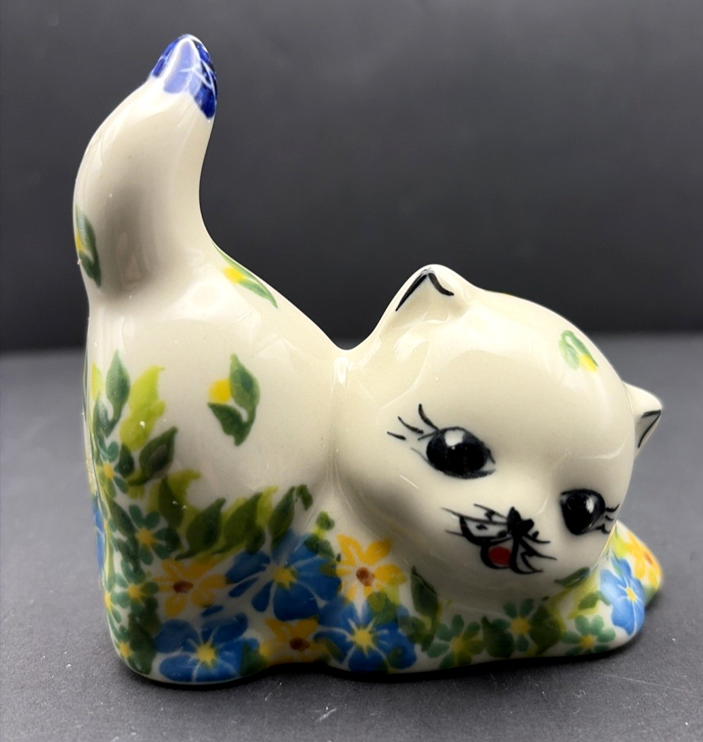 Kalich Polish Pottery Cat Figurine Flower Florals