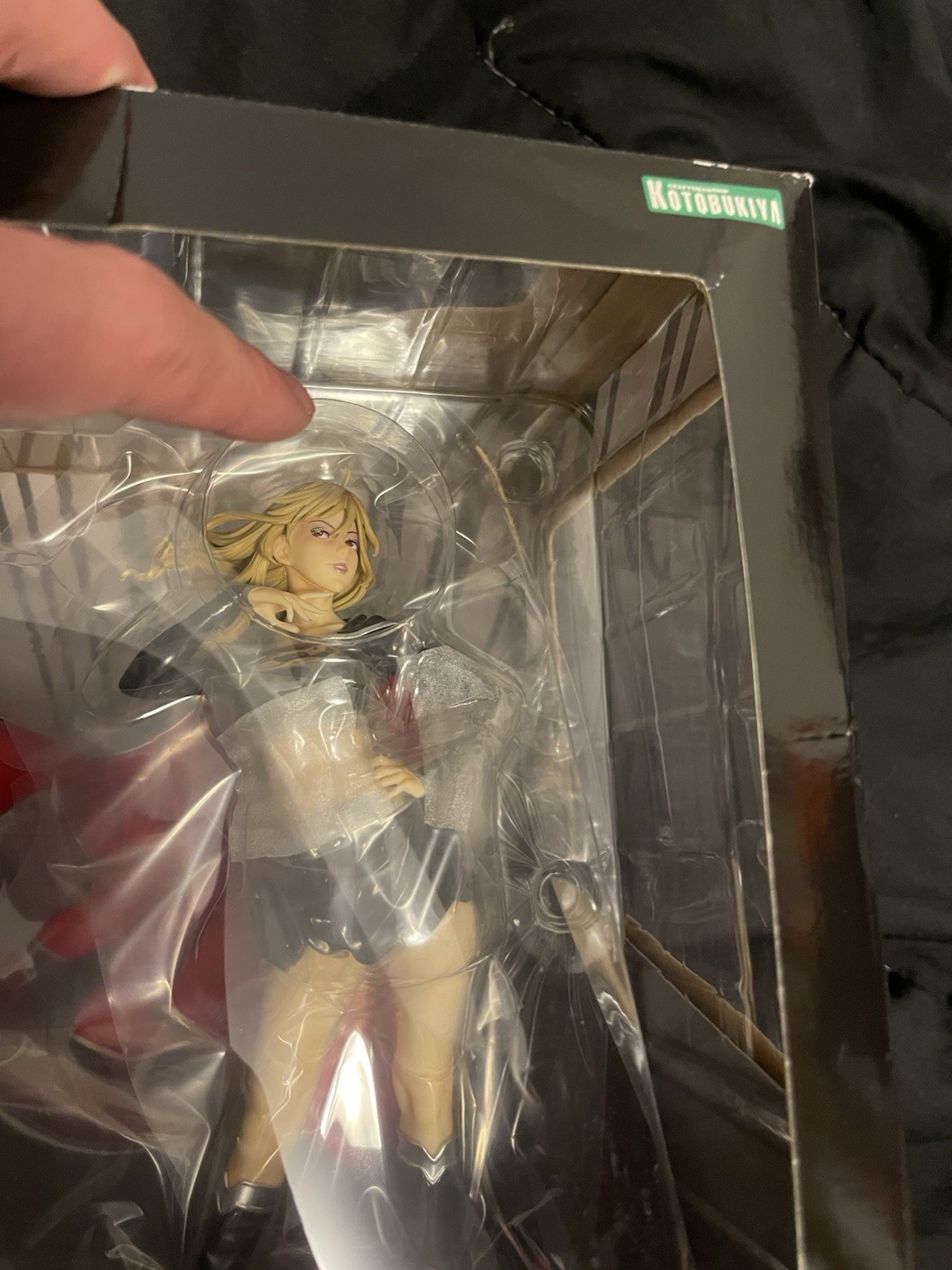 Kotobukiya Bishoujo 1/7 Dark Supergirl PVC Figure SDCC Exclusive - SLIGHT TEAR**