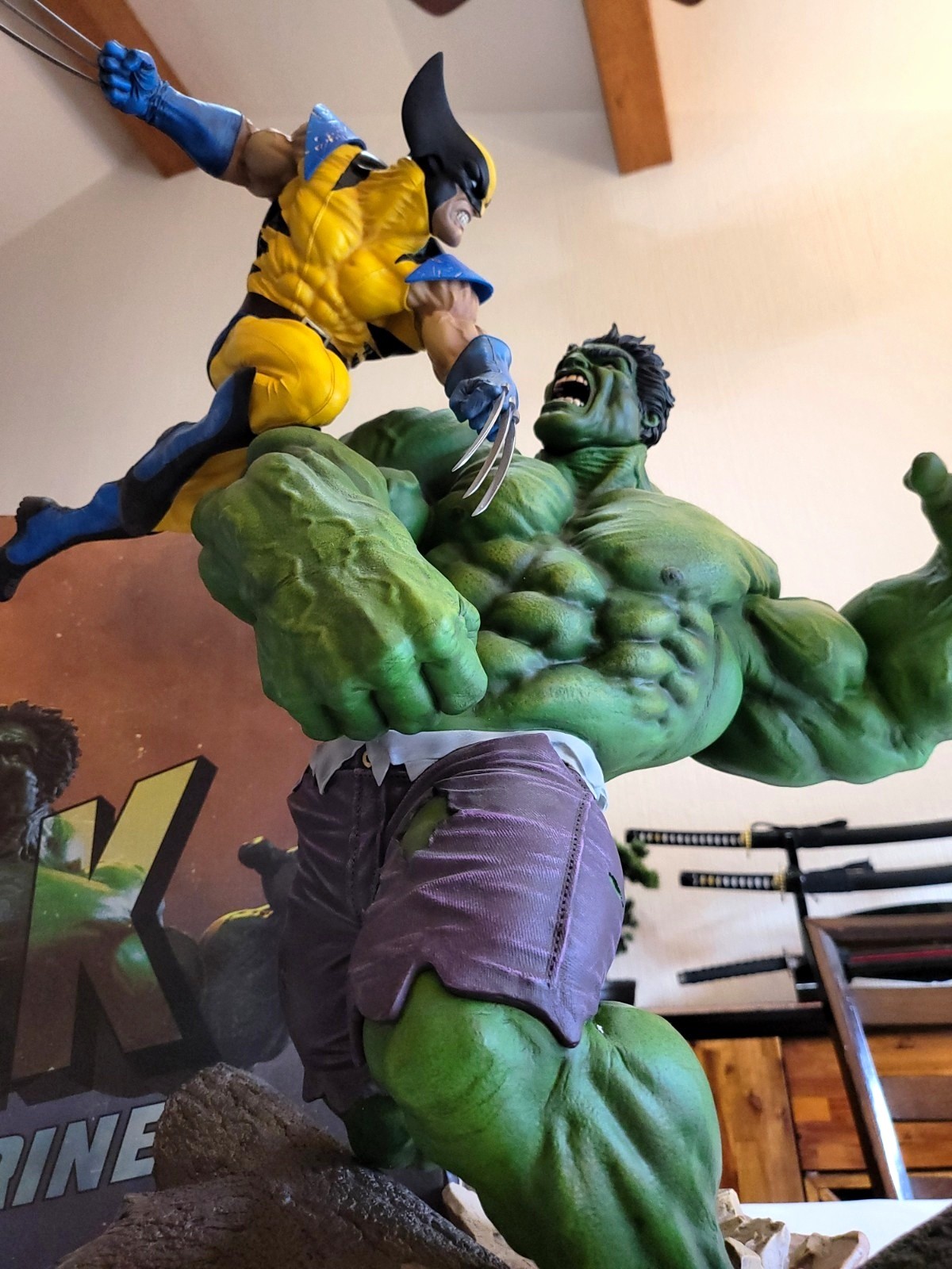 Sideshow Collectibles Marvel Hulk & Wolverine Polystone Maquette #1008/4000