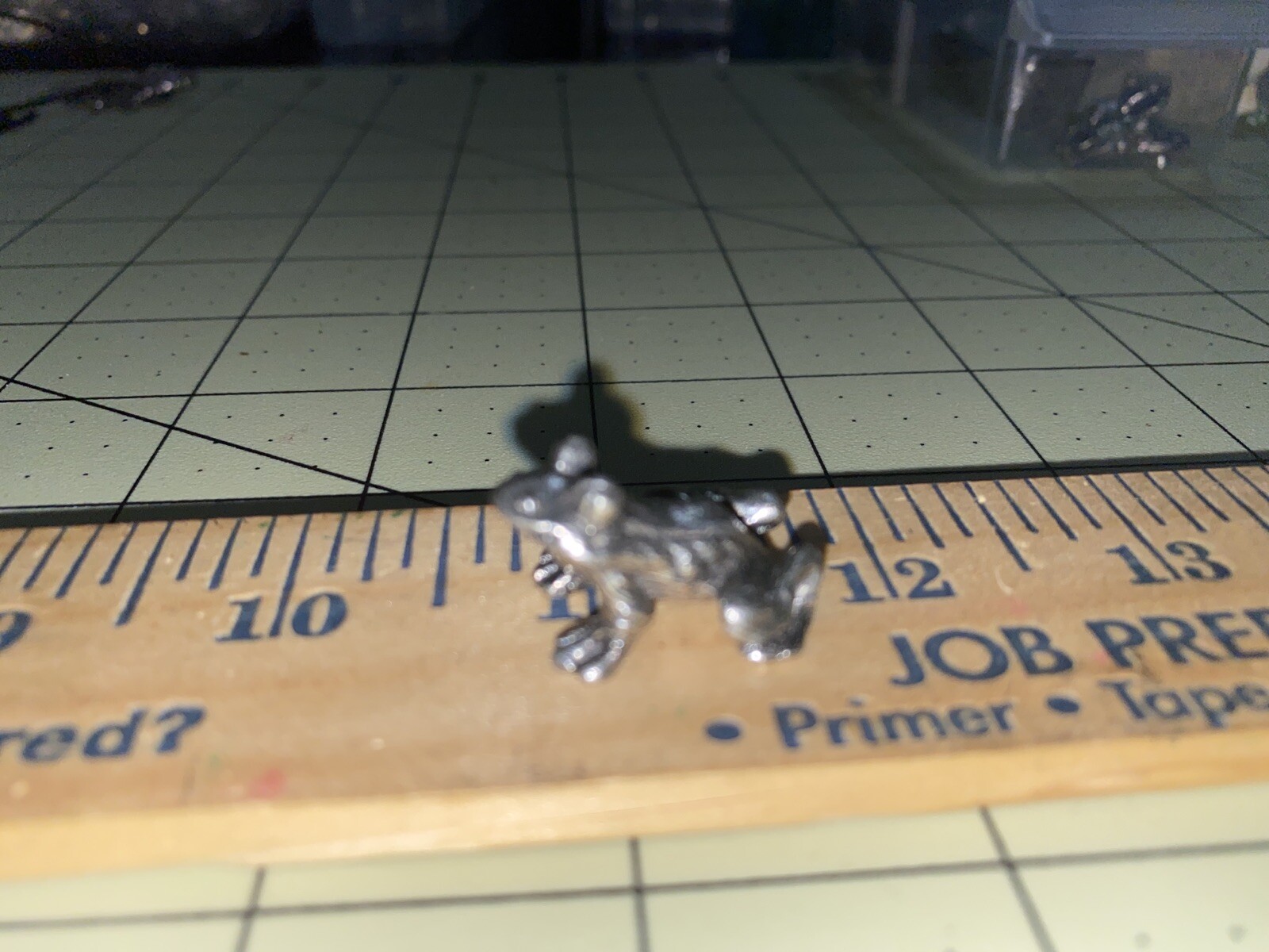 New ADORABLE PEWTER MINIATURE Frog