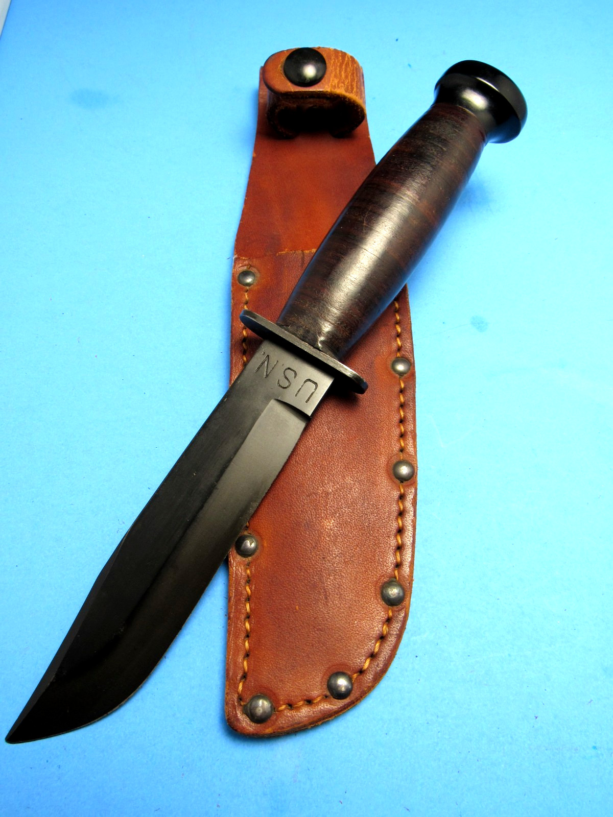 WWII WW2 CAMILLUS LARGE LETTER USN MARK1 FIGHTING KNIFE IN EXC. UNUSED COND