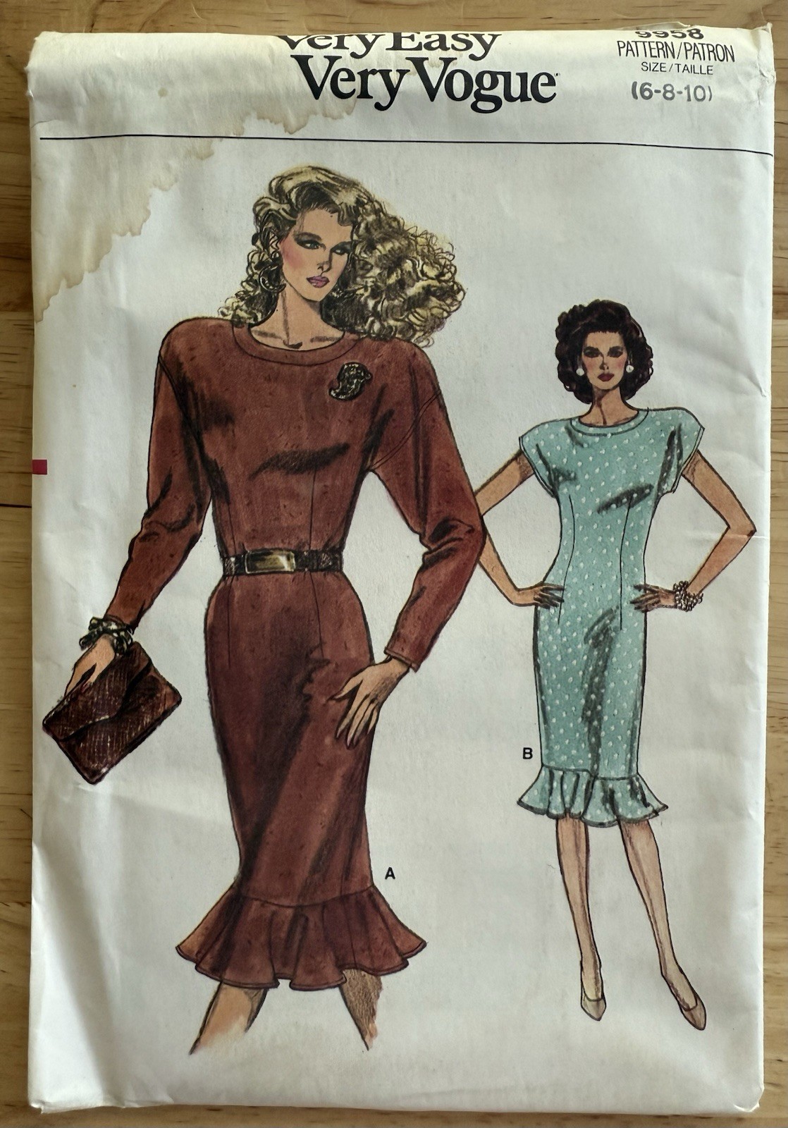 Vogue Pattern 9958 Misses’ Semi-Fitted Straight Below Mid-Knee Dress Size 6-10