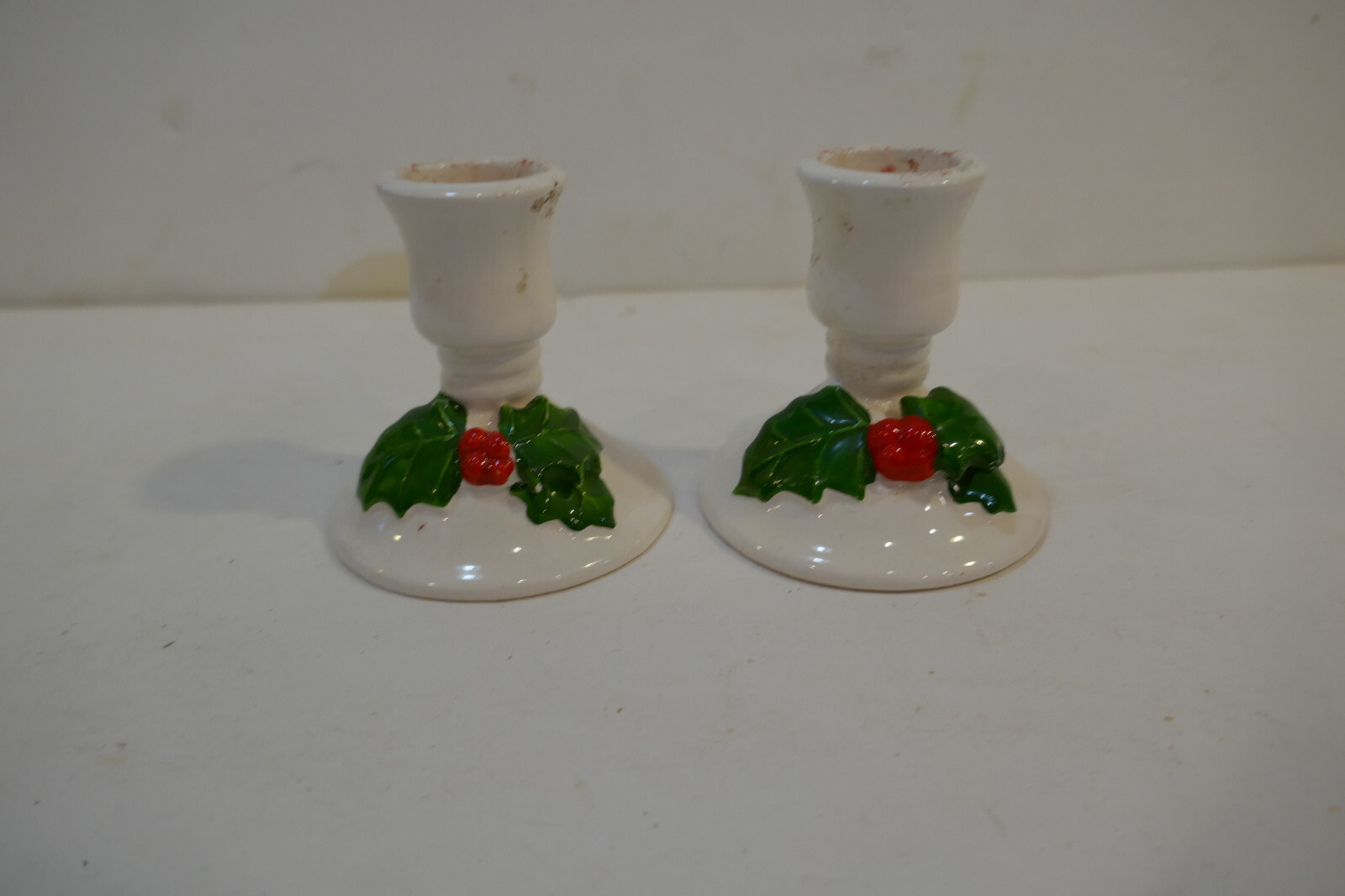 Vintage Lillian Vernon Christmas Holly Candle Stick Holder Taper Set