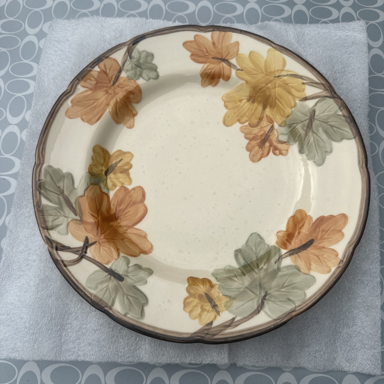 Franciscan October Dinner Plate 10 5/8 Franciscan October Dinner Plate 10 5/8