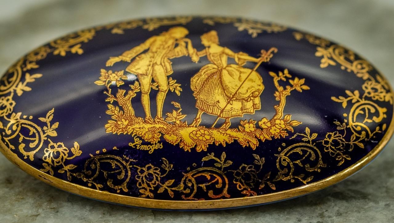 Vintage Limoges France Cobalt Blue Gold Courting Couple Oval Trinket Box