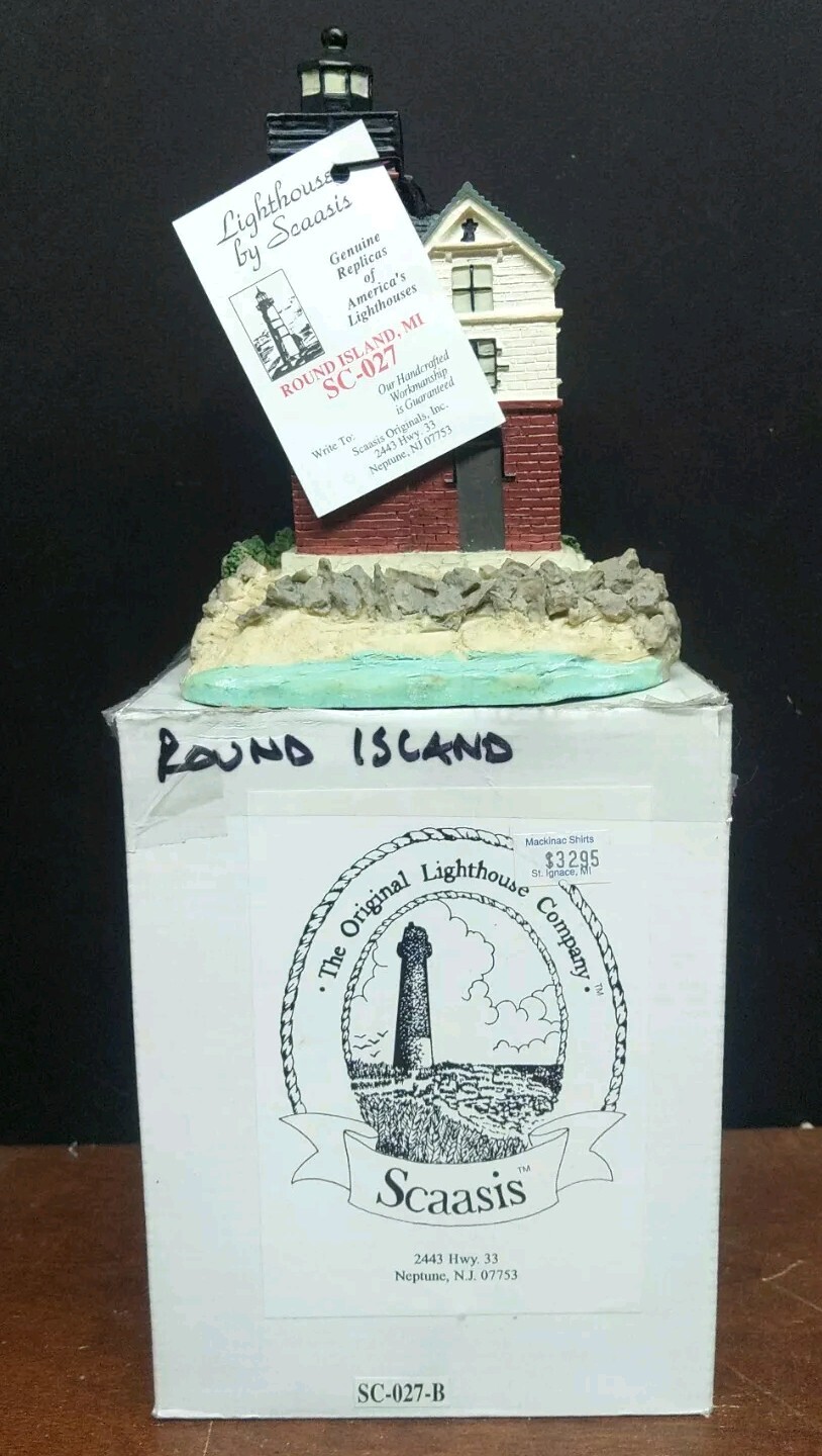 Scaasis Originals Round Island Michigan Lighthouse Miniature SC-027 6\