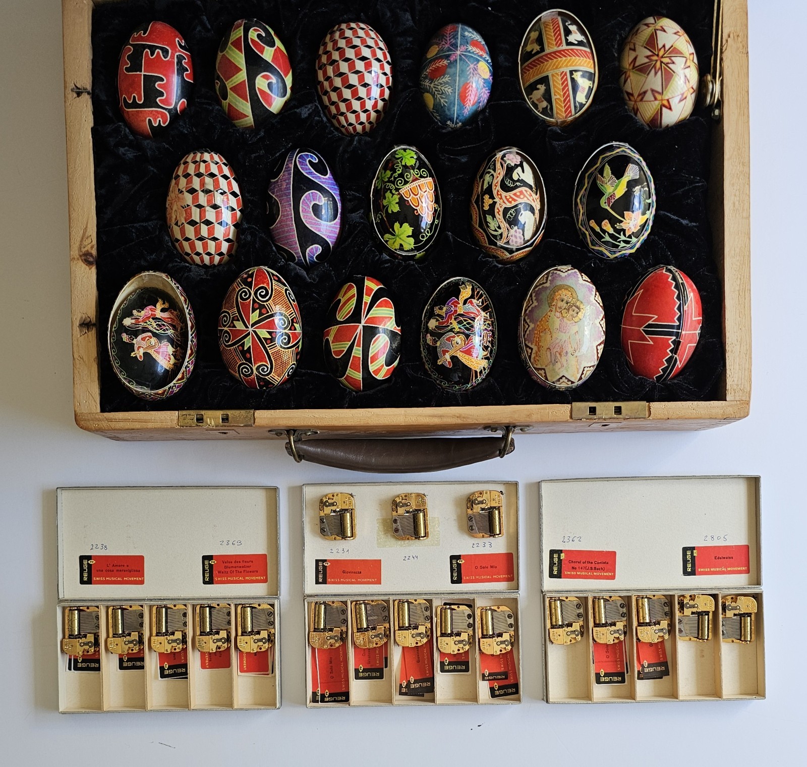 RARE Lot of Handmade Pysanka Eggs, Reuge Swiss Musical Boxes, Books, Wooden Box RARE Lot of Handmade Pysanka Eggs, Reuge Swiss Musical Boxes, Books, Wooden Box