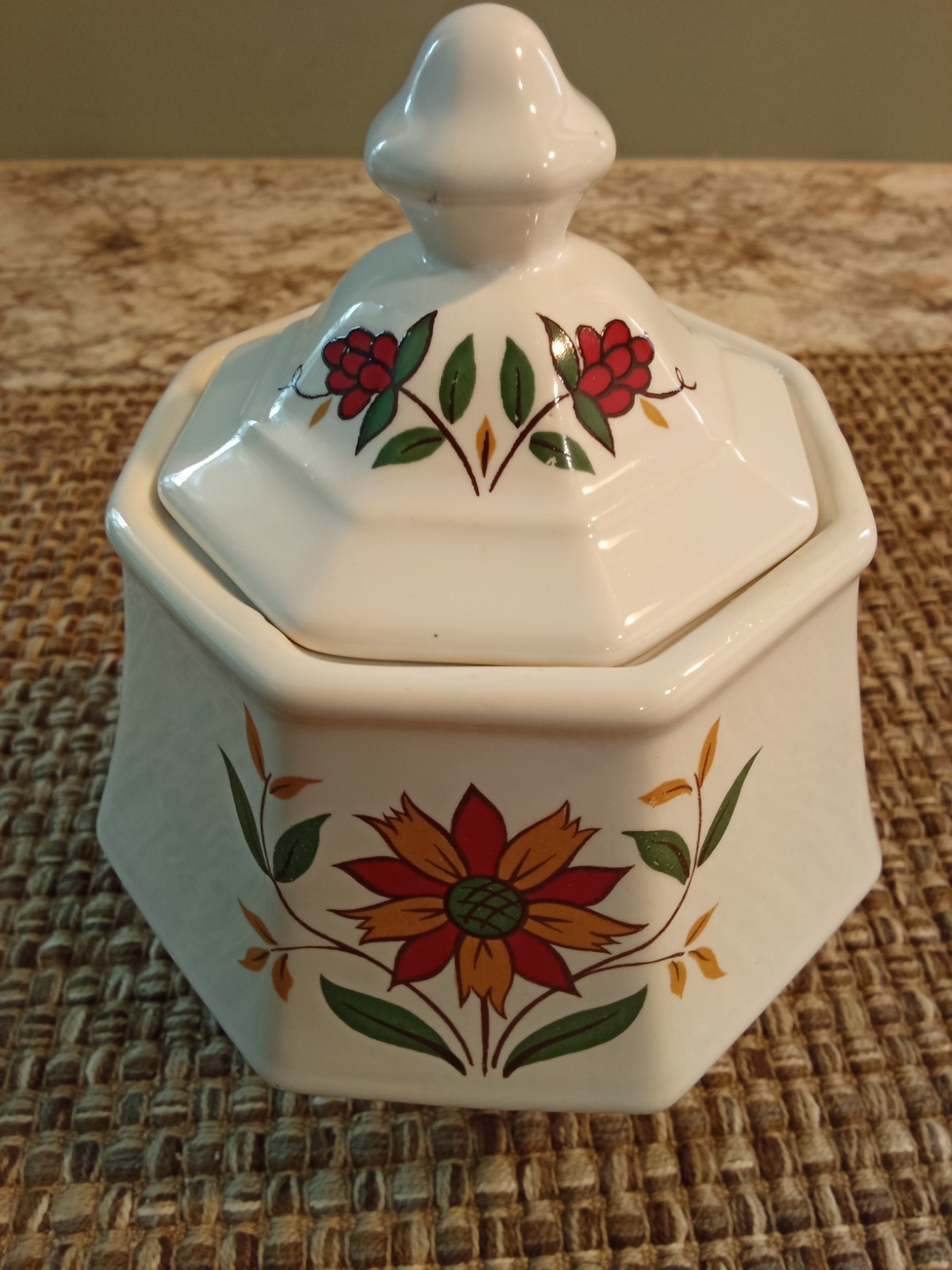 Vintage Homer Laughlin Dover Bayberry Sugar Bowl w/ lid