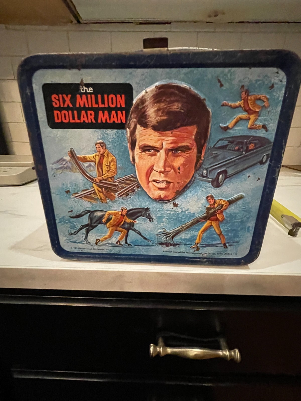 VINTAGE 1974 ALADDIN THE SIX MILLION DOLLAR MAN LUNCHBOX NO THERMOS LUNCH BOX