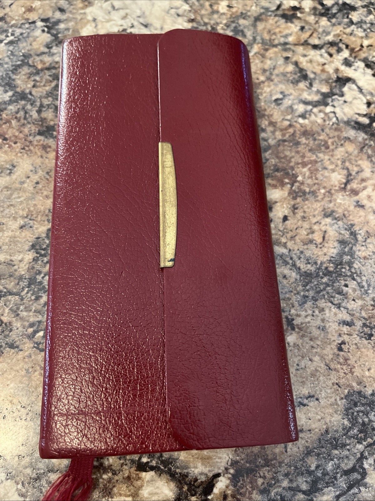 1994 King James Version leather Bound Pocket Bible 7 X 3 1/2”