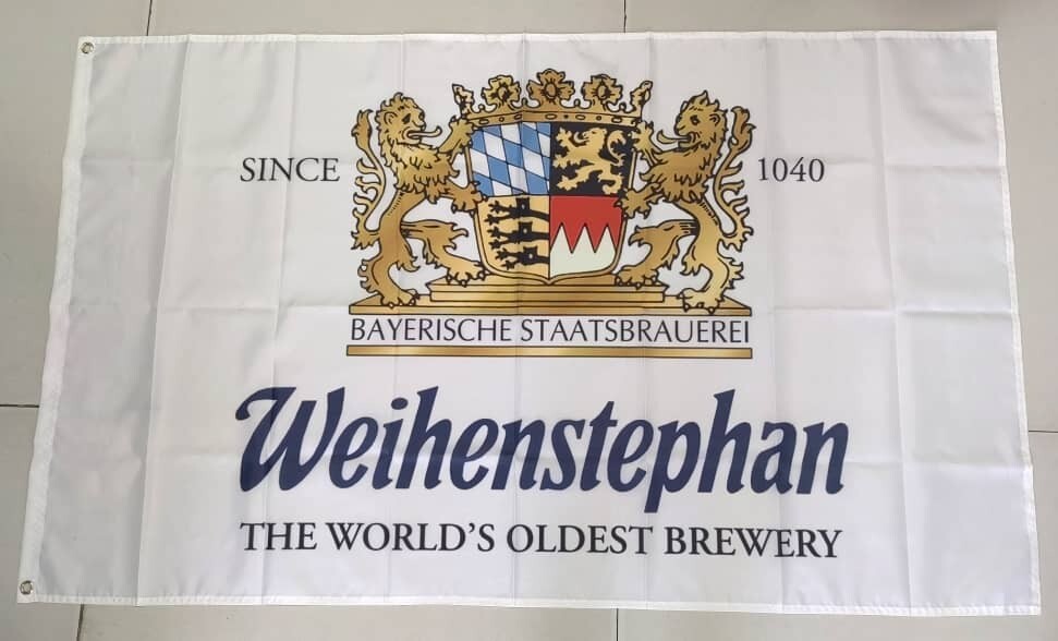 Beer Weihenstephan flagge sign Glass 0.5 German Tall Brewery Boot Swirl Germany Beer Weihenstephan flagge sign Glass 0.5 German Tall Brewery Boot Swirl Germany