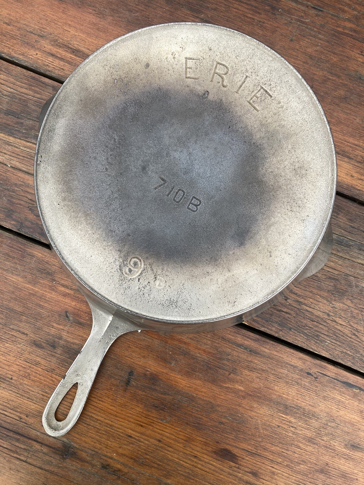 Pre Griswold Erie #9 Cast Iron Skillet in HTF Nickel Finish