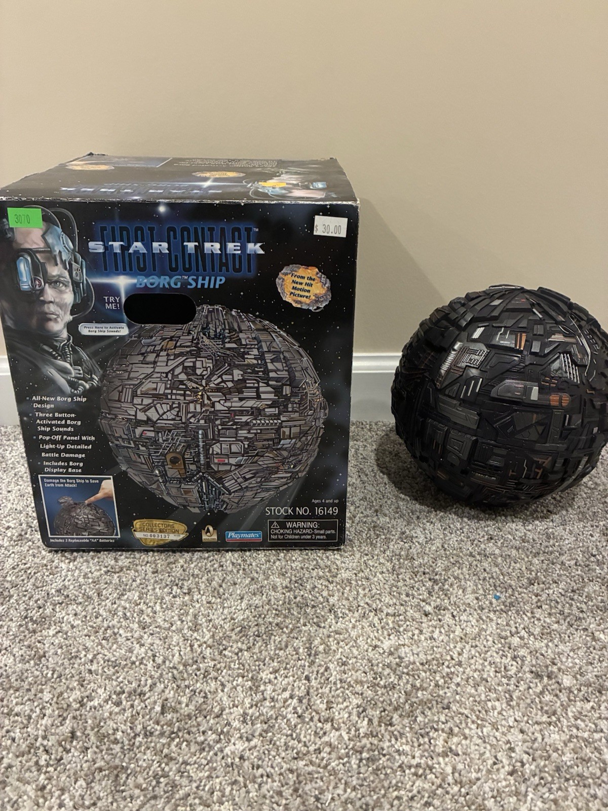 Star Trek First Contact Borg Ship Sphere 1996 Playmates Next Generation TESTED Star Trek First Contact Borg Ship Sphere 1996 Playmates Next Generation TESTED