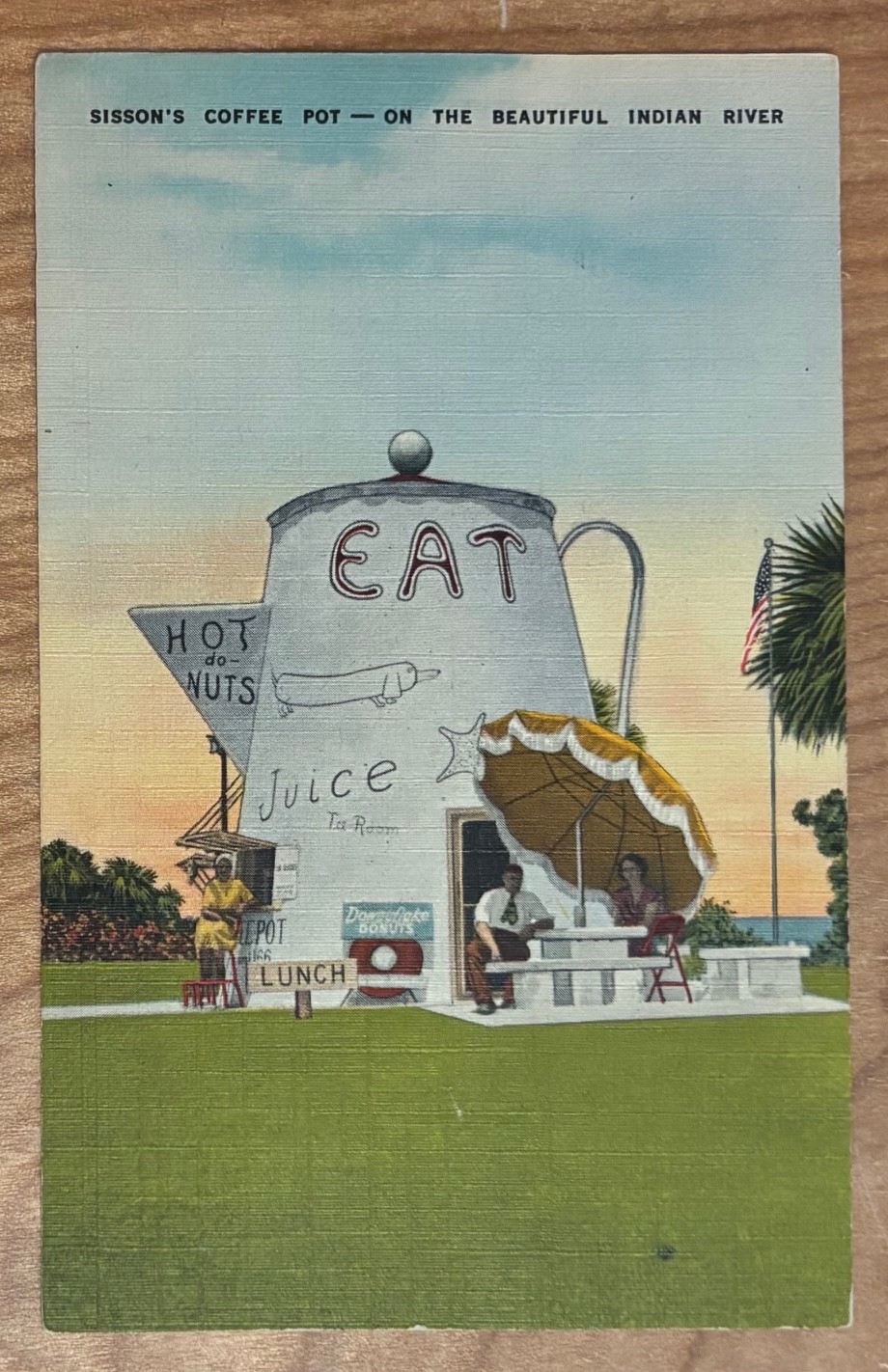 Vintage 1940s Melbourne Palm Bay Florida Sisson\'s Coffee Pot Roadside Postcard