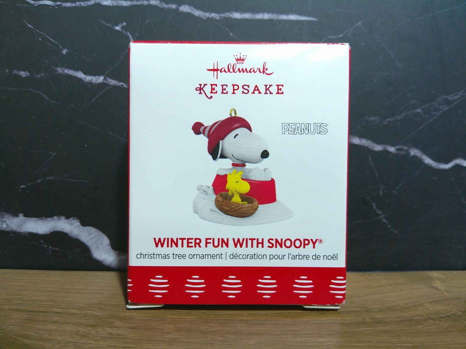 2017 Hallmark Winter Fun With Snoopy #20 Peanuts Keepsake Ornament QXM8632 Box