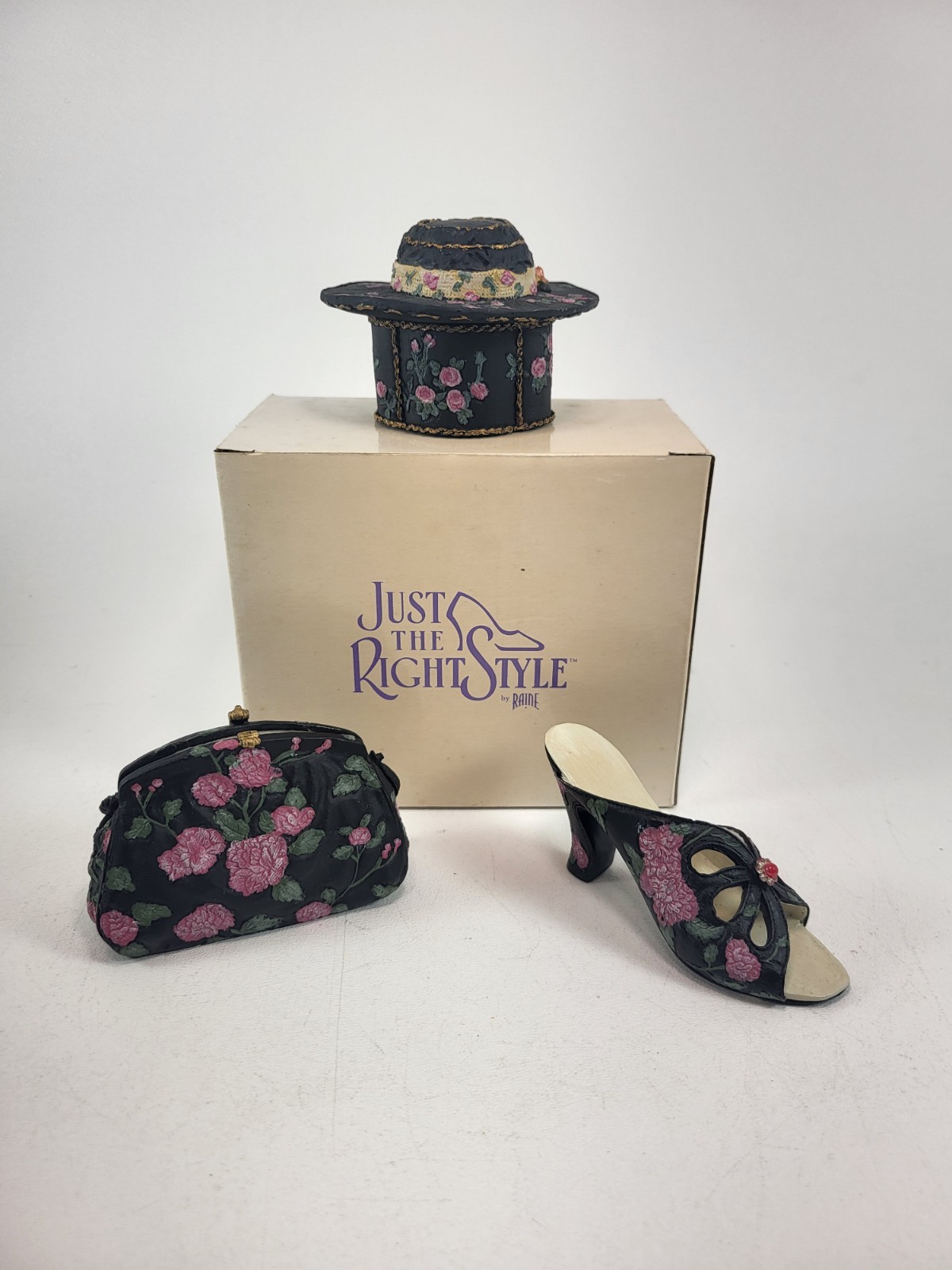 Vintage NOSTALGIA Mini Shoe Figurine Handbag Trinket Box Victoria Vintage NOSTALGIA Mini Shoe Figurine Handbag Trinket Box Victoria