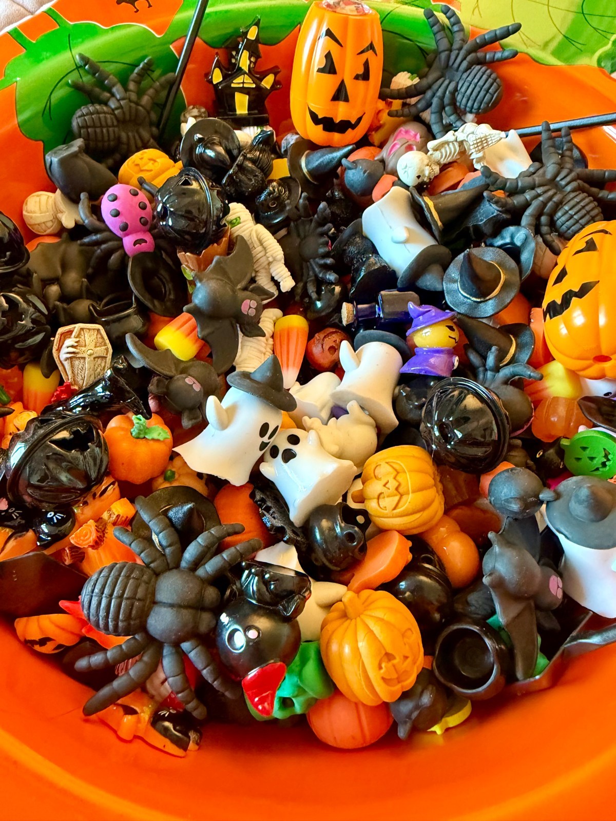 Halloween Mystery Trinkets 20+ Pc Junk Journal Crafts Charms Miniatures Kawaii