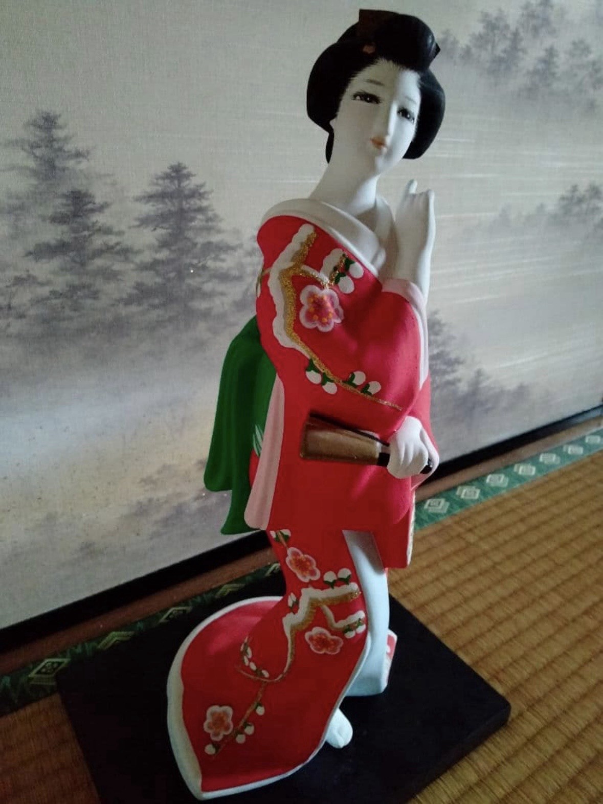 Vintage Japanese Hakata Ningyo Traditional Art Figurine Collectible