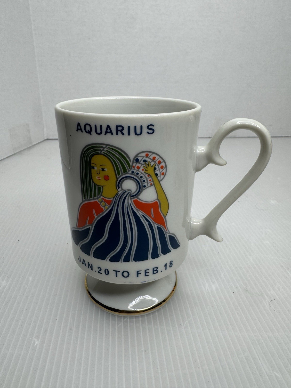 Vintage Smug Mugs Aquarius Pedestal Mug - Bold Colors Japan RARE