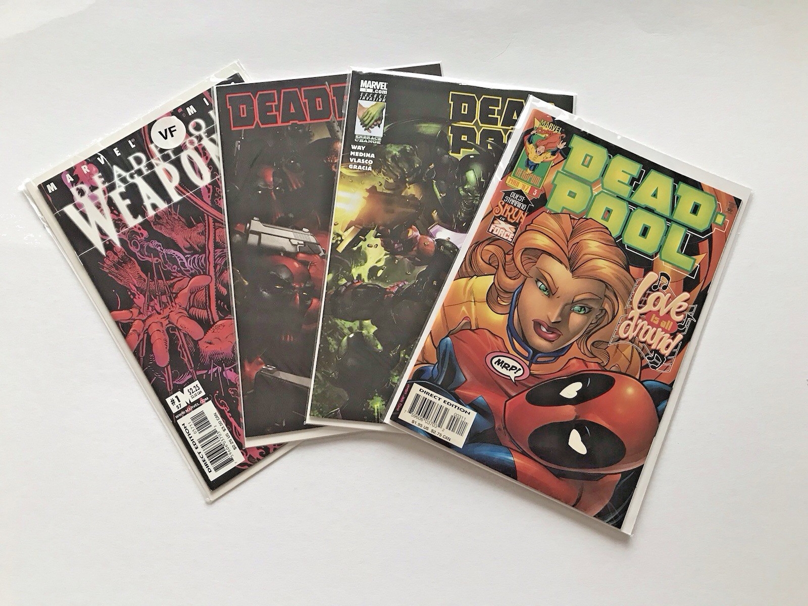 Deadpool comics #1-3,6-9,11-13,15,19-27,29,30,32,38,39&67 (LOT of 31) VF/NM Deadpool comics #1-3,6-9,11-13,15,19-27,29,30,32,38,39&67 (LOT of 31) VF/NM