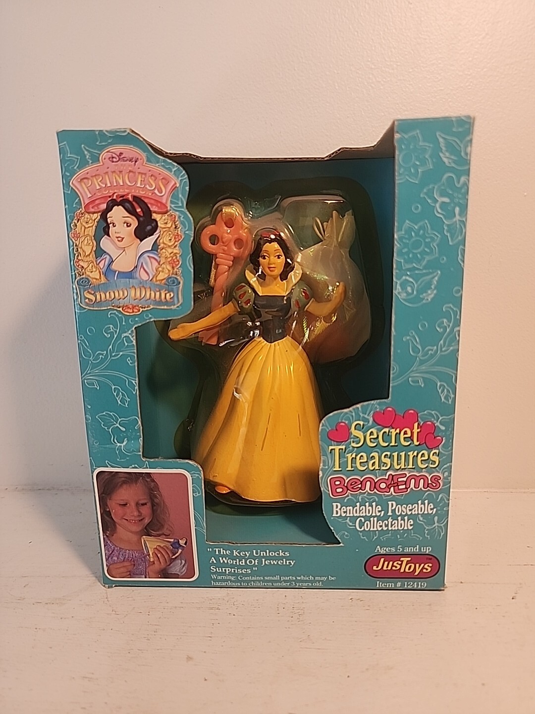 1990s SNOW WHTIE Secret Treasures by JusToys Poseable Disney Princess - NEW