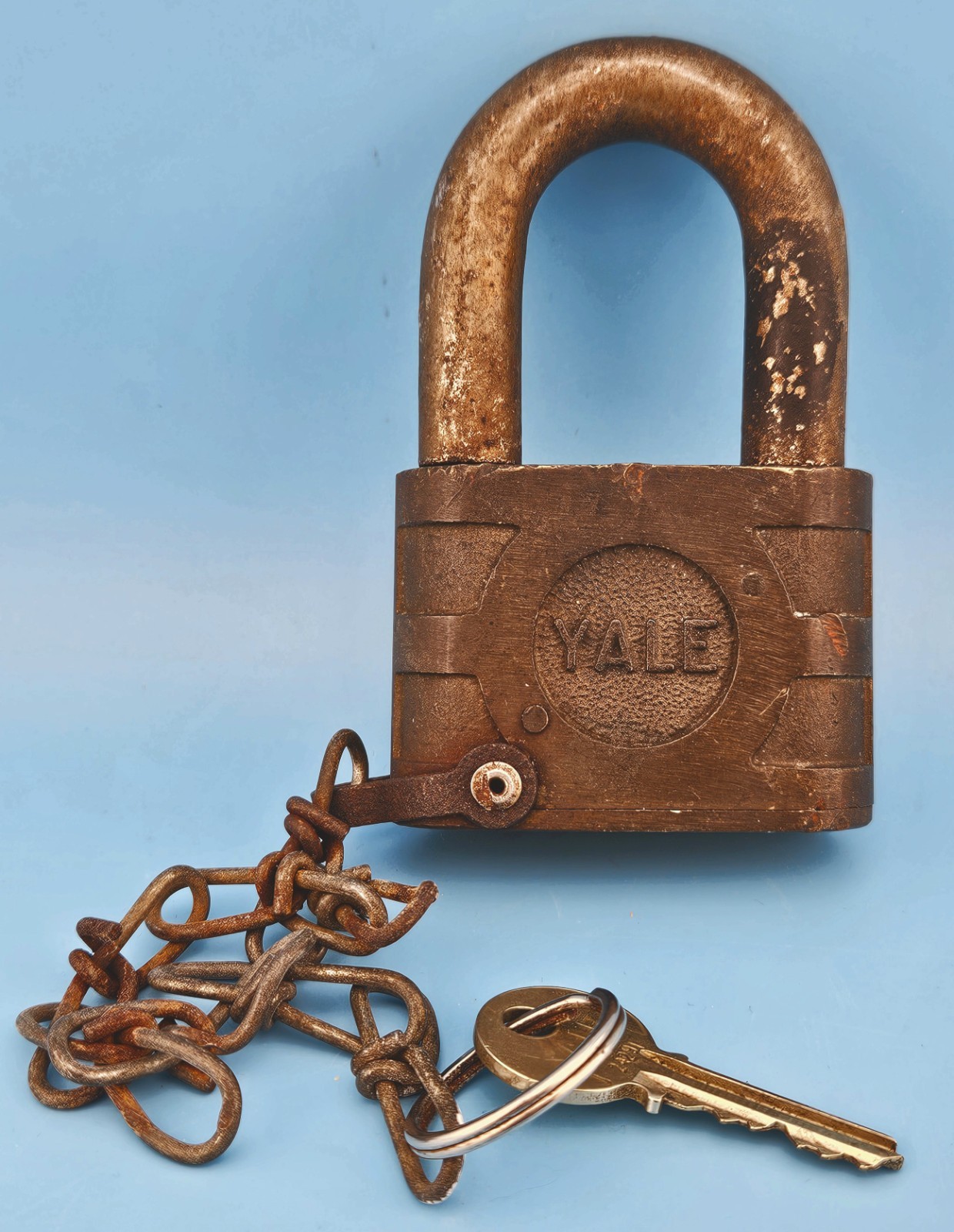 Vtg Yale Heavy Brass Padlock with Original Key Works Vtg Yale Heavy Brass Padlock with Original Key Works