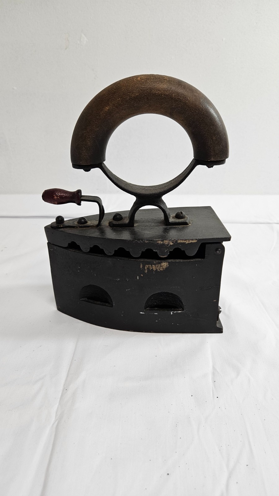 Antique 1850's Gucrlo 1-2 castiron coal iron Antique 1850's Gucrlo 1-2 castiron coal iron
