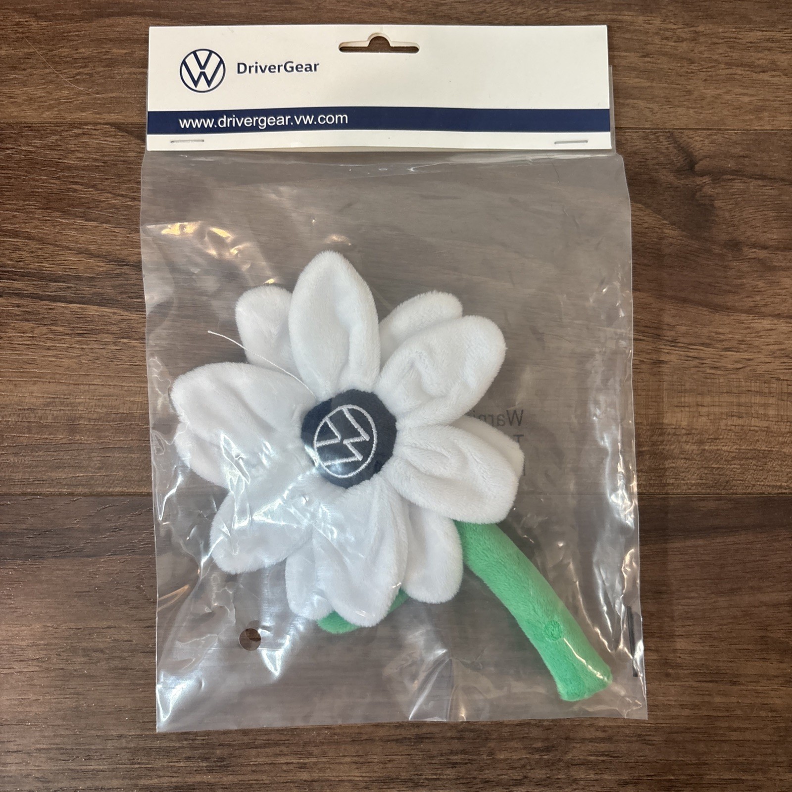 Volkswagen VW DriverGear White Daisy Flower Plush