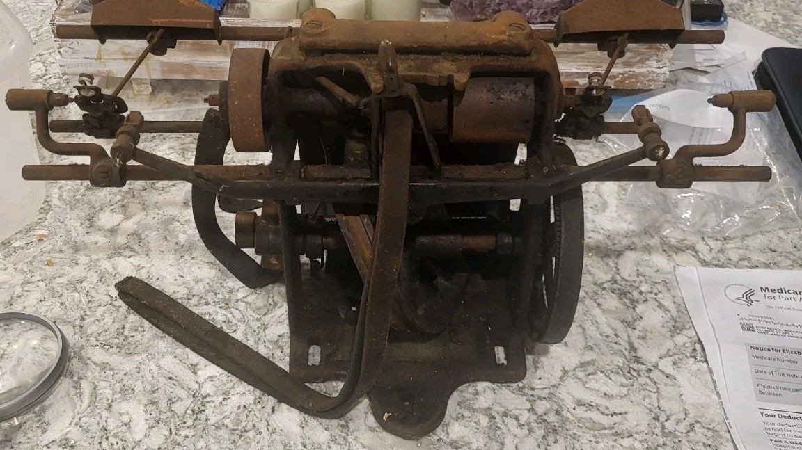 Antique 1903 Universal Winding Company Leesona Tabletop Machine Steampunk Rare Antique 1903 Universal Winding Company Leesona Tabletop Machine Steampunk Rare